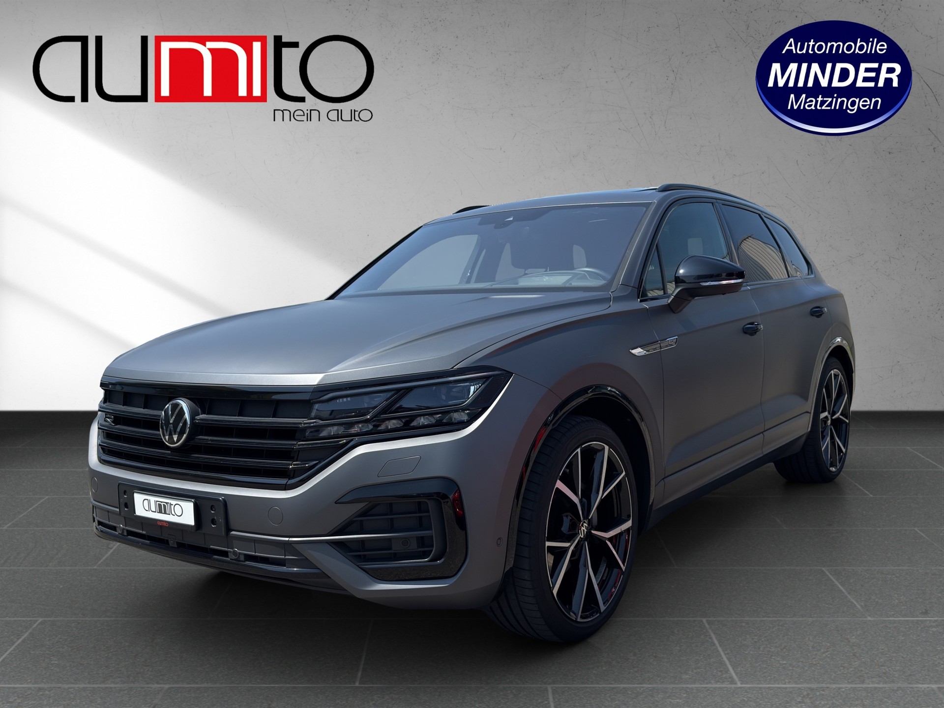 VW Touareg 3.0 TDI R Line Tiptronic-image-12