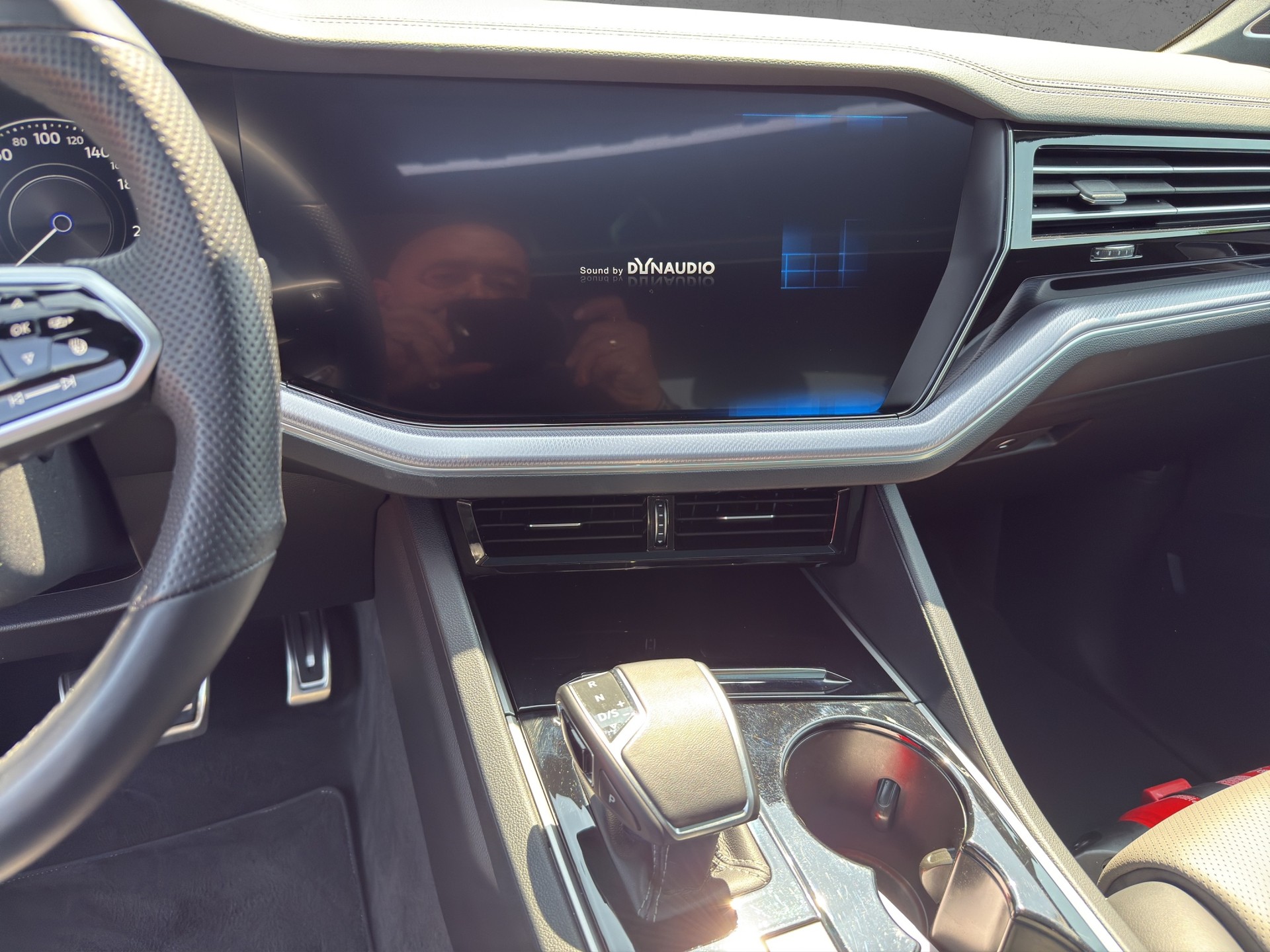 VW Touareg 3.0 TDI R Line Tiptronic-image-6