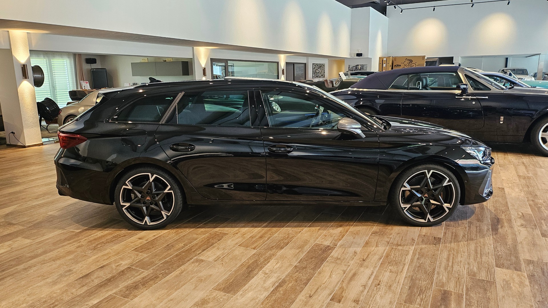 CUPRA LEON ST 2.0 TSI VZ DSG 4Drive 370 PS-image-7