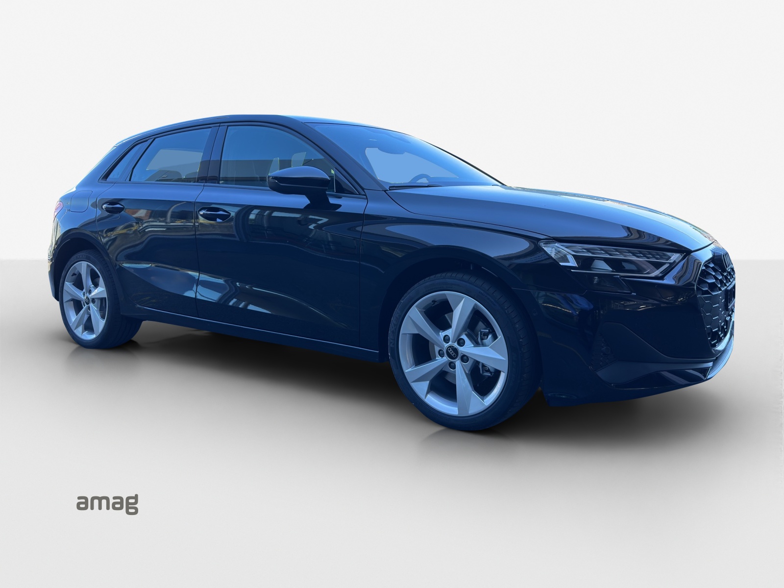 AUDI A3 Sportback 40 TFSI e Attraction S-tronic-image-5
