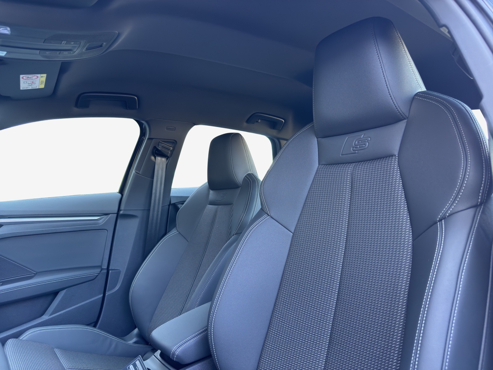 AUDI A3 Sportback 40 TFSI e Attraction S-tronic-image-13