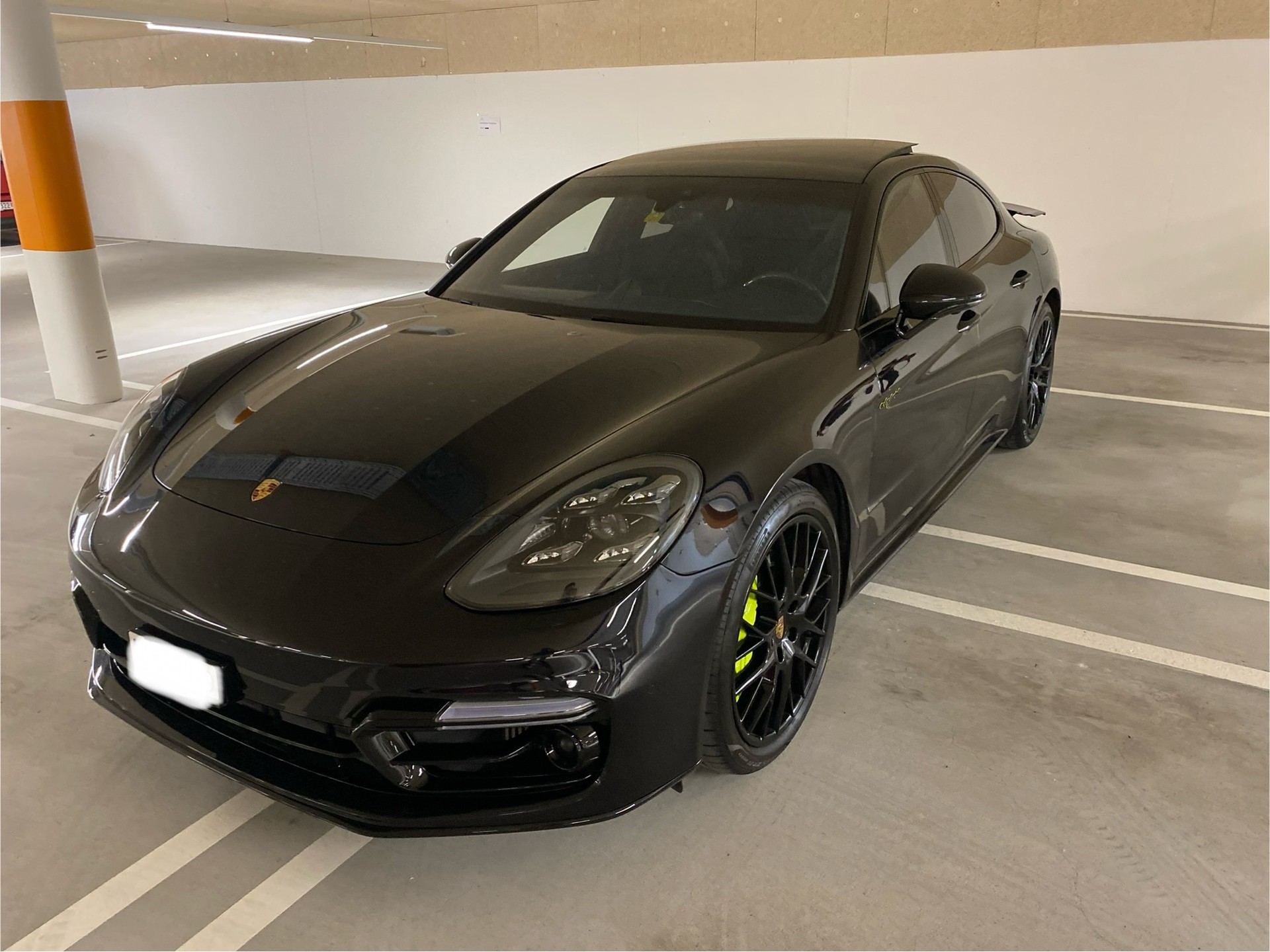 PORSCHE Panamera Turbo S E-Hybrid PDK-image-10