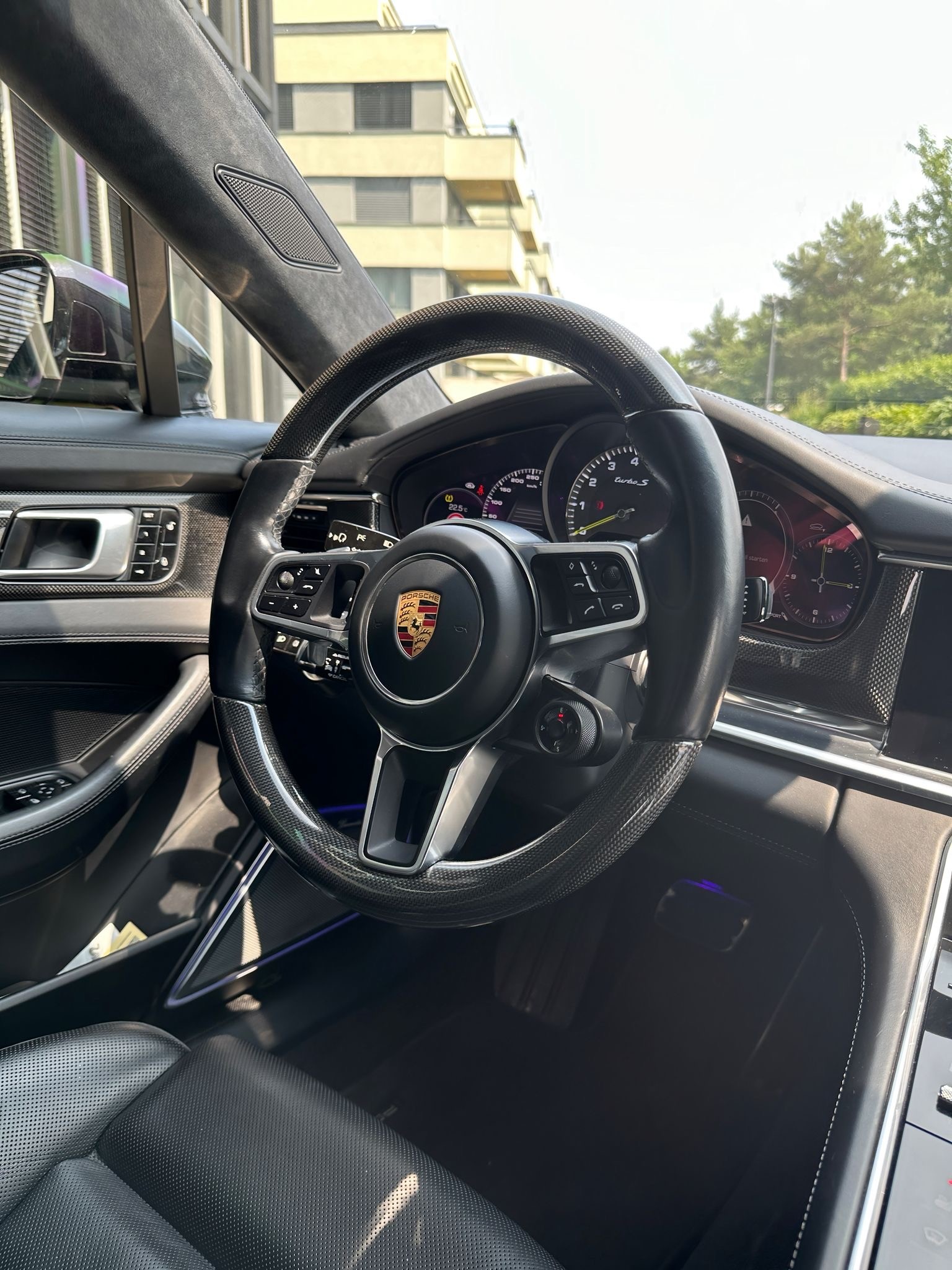 PORSCHE Panamera Turbo S E-Hybrid PDK-image-7