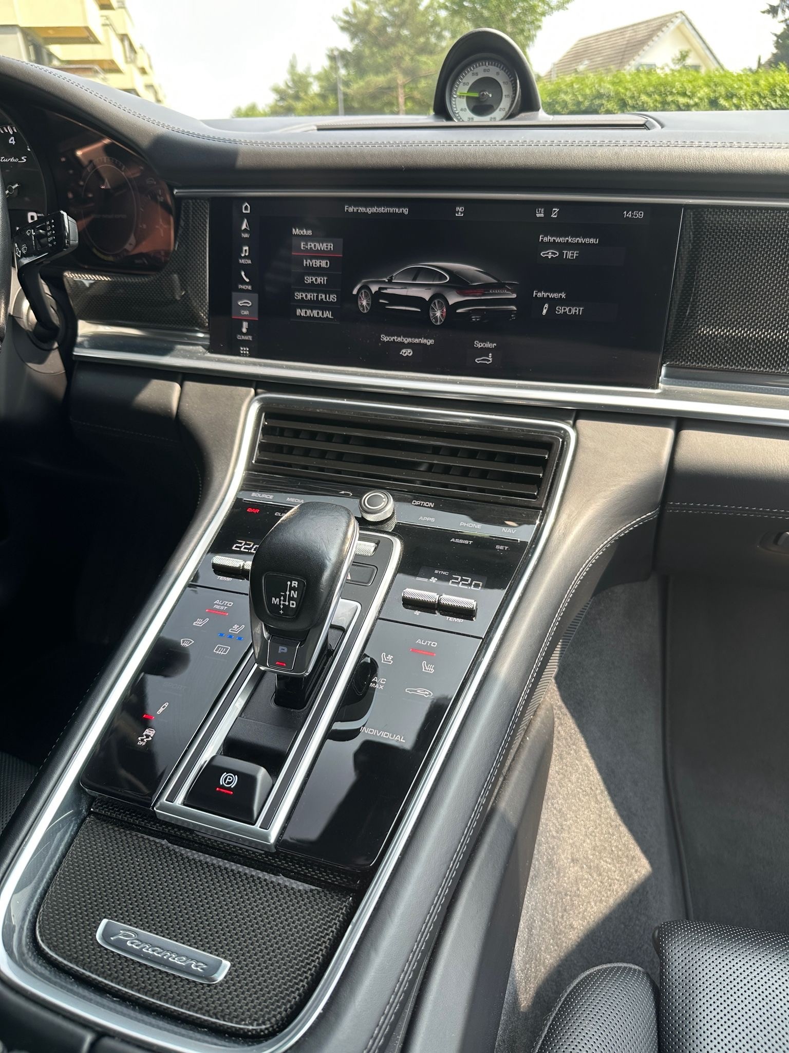 PORSCHE Panamera Turbo S E-Hybrid PDK-image-3