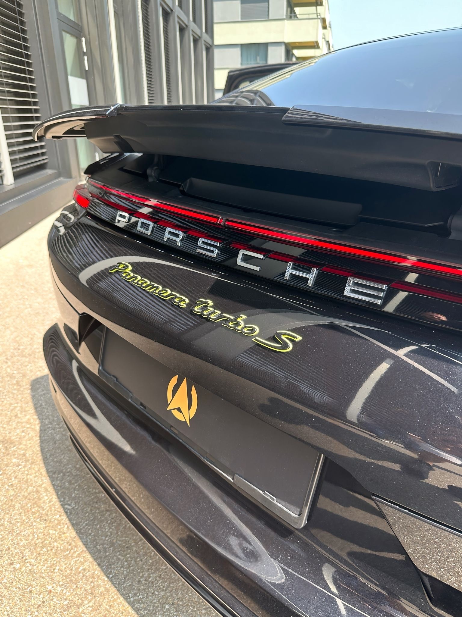 PORSCHE Panamera Turbo S E-Hybrid PDK-image-6
