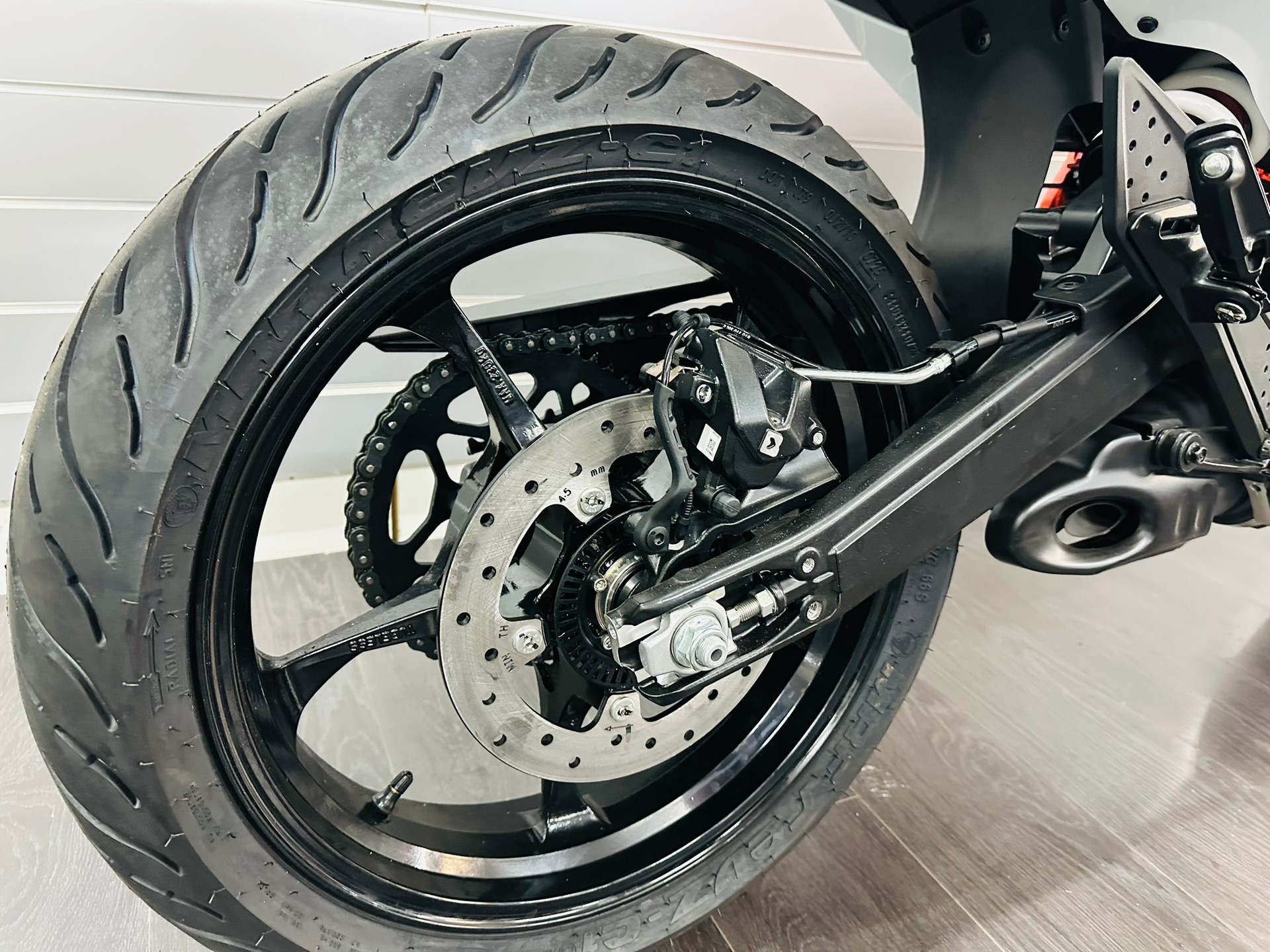 KTM 125 SMC-R-image-5
