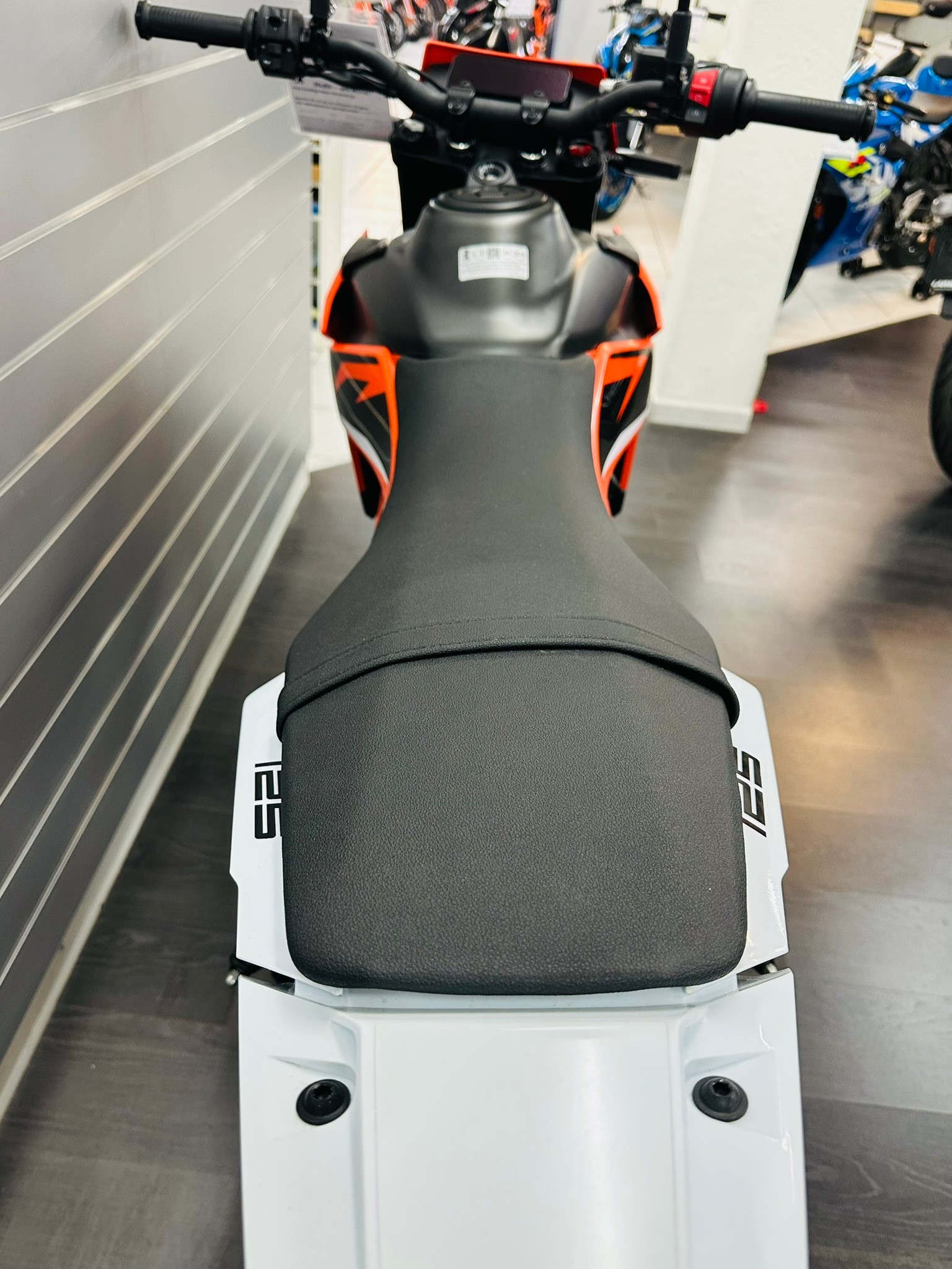 KTM 125 SMC-R-image-10