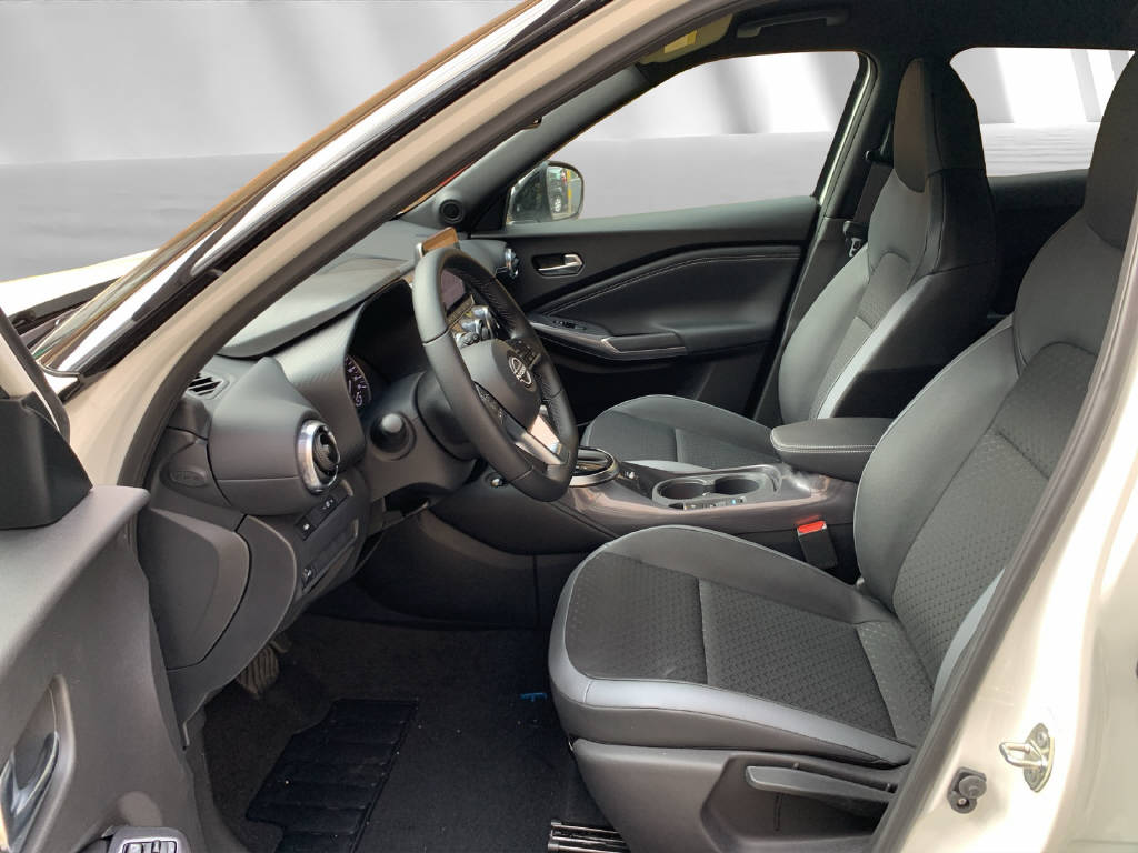 NISSAN Juke 1.6 Hybrid Unplugged-image-3