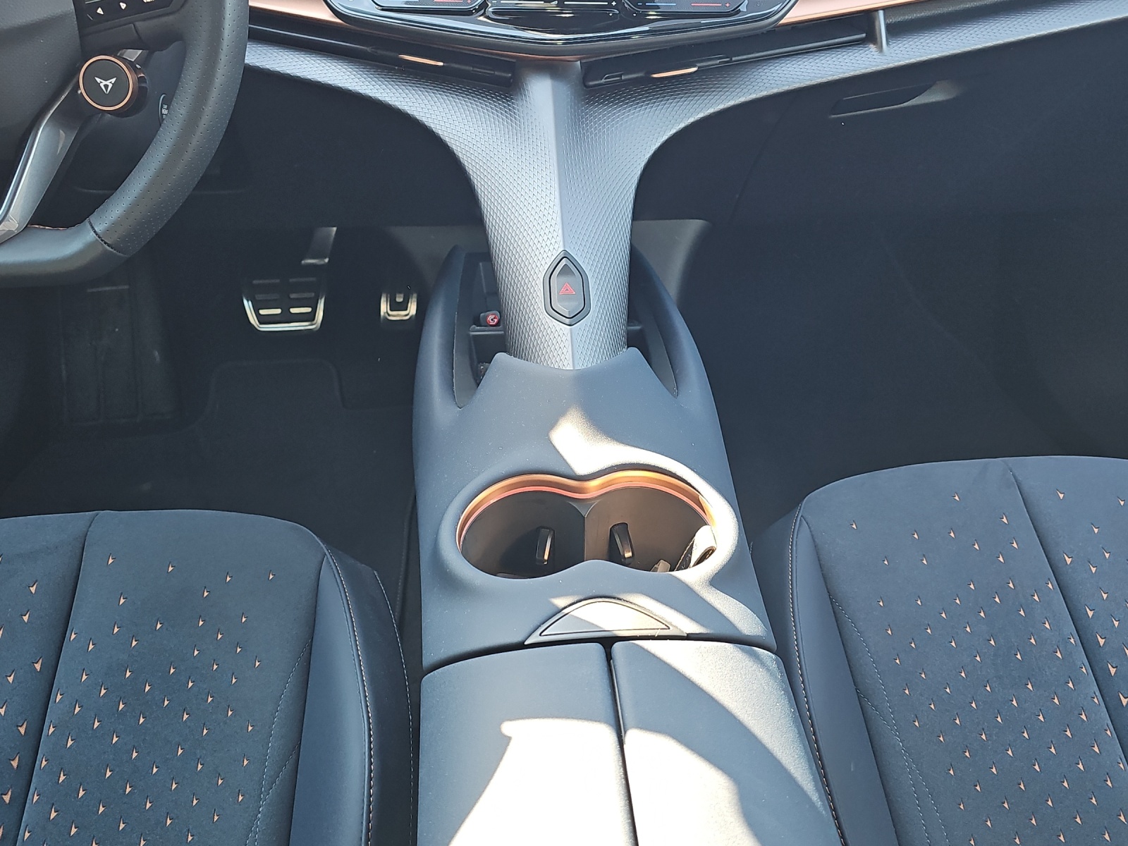 CUPRA Tavascan Type 9 77 kWh Adrenaline-image-9