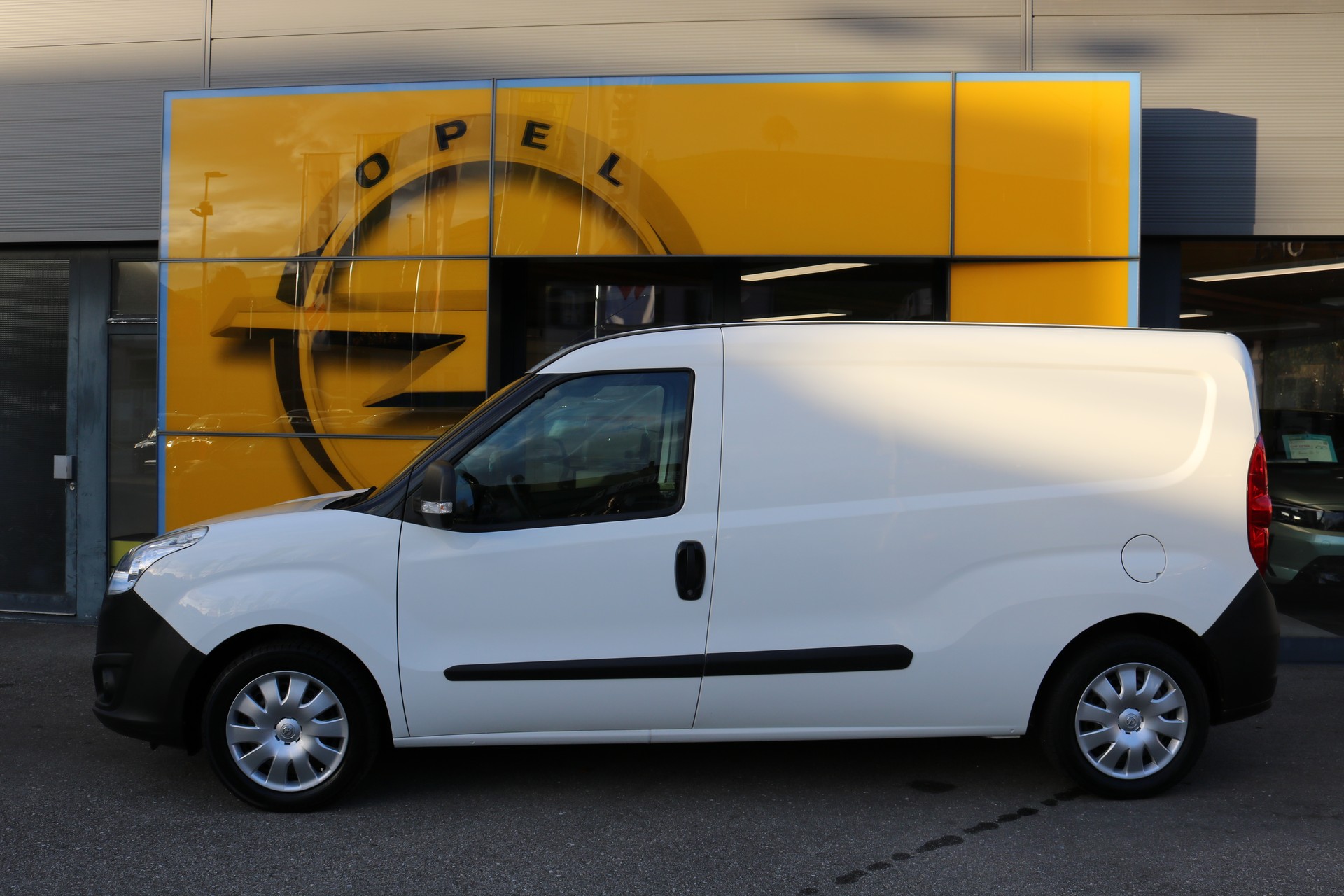 OPEL Combo 1.3 CDTI 2.4 L2H1-image-1