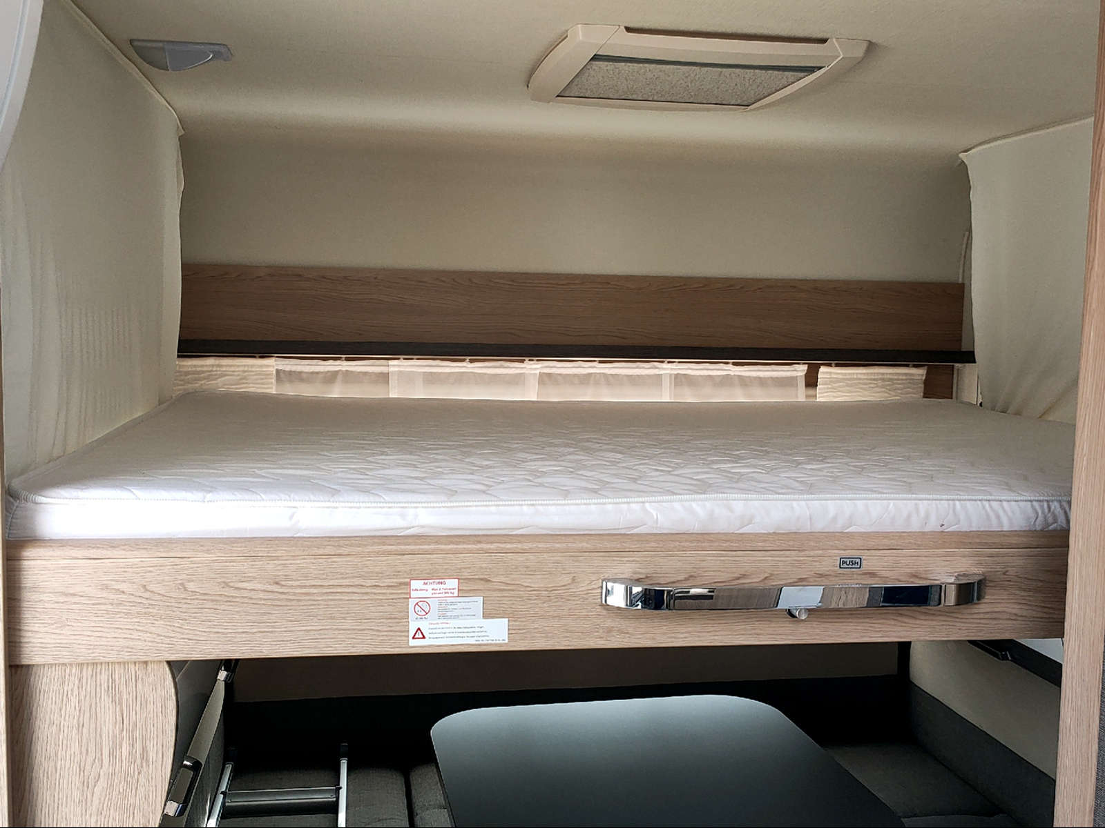 BÜRSTNER Averso Plus (W105)-image-12