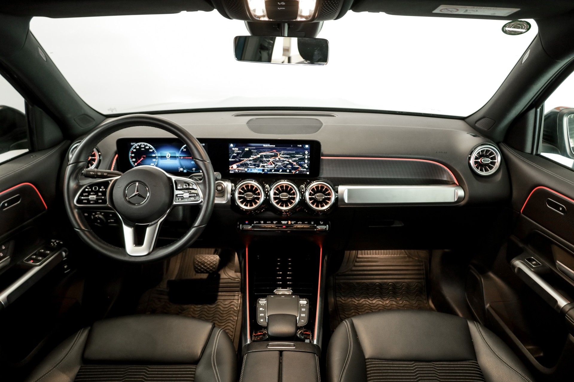 MERCEDES-BENZ EQB 350 4Matic-image-3