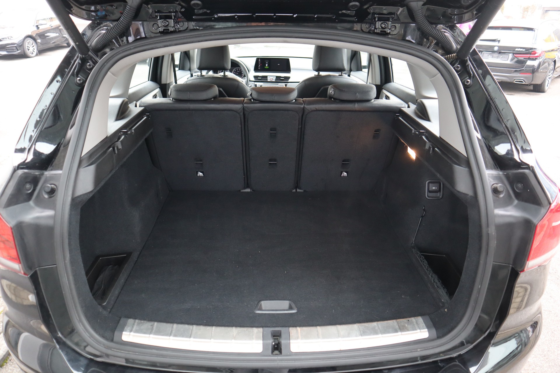 BMW X1 xDrive 20i Steptronic 4x4 Euro 6-image-11