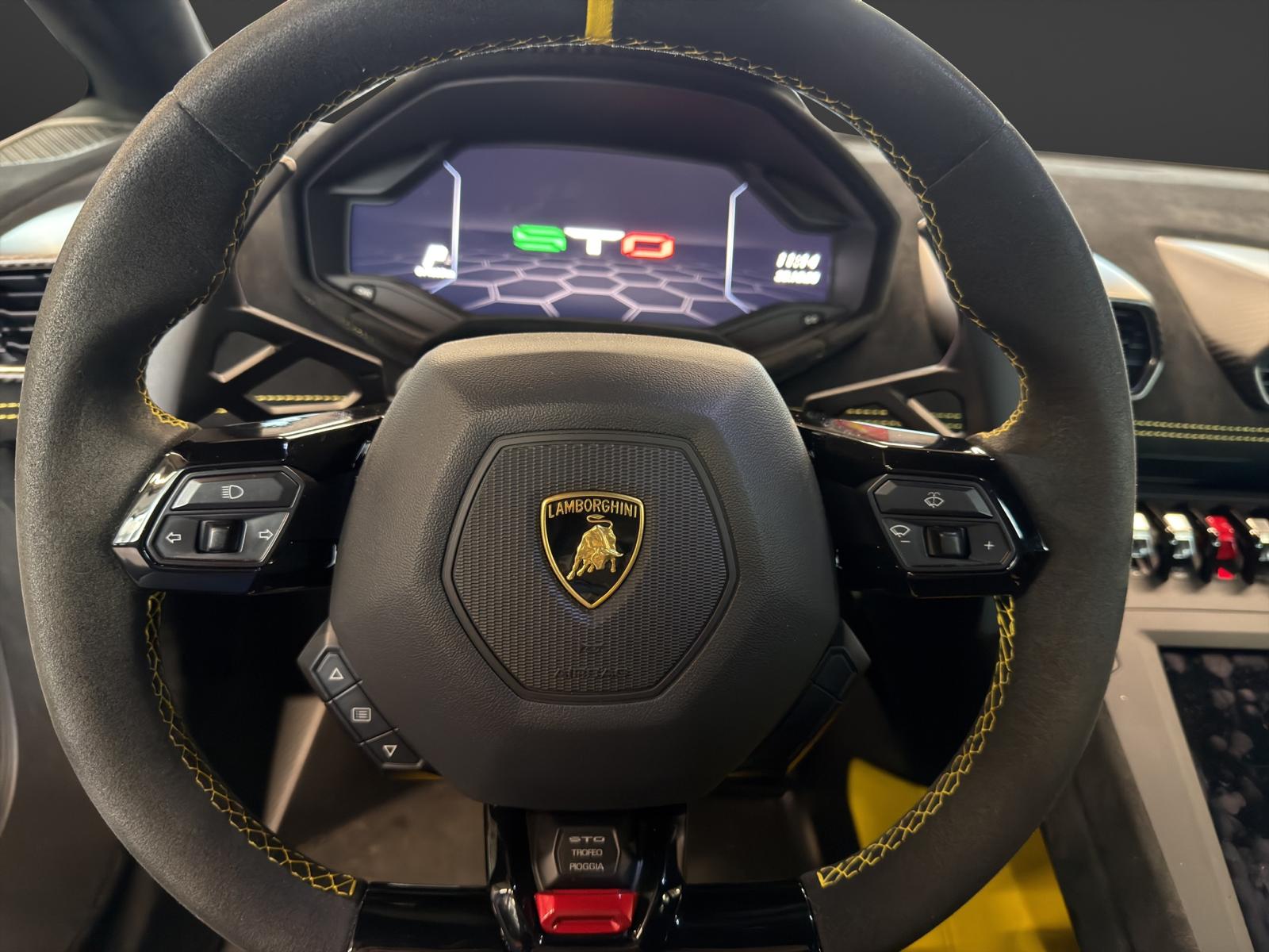 LAMBORGHINI Huracan STO Coupé DCT RWD-image-8