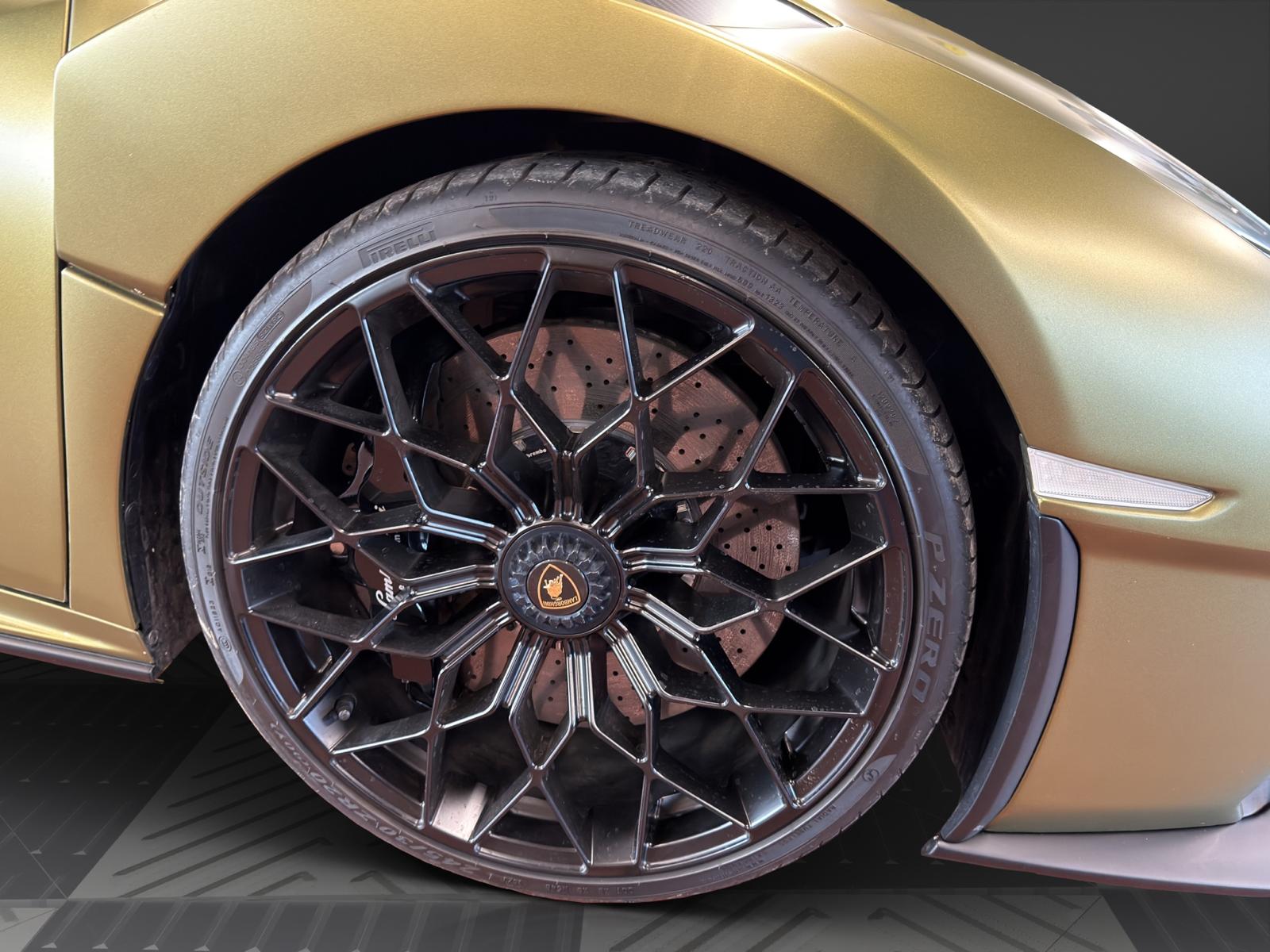 LAMBORGHINI Huracan STO Coupé DCT RWD-image-23