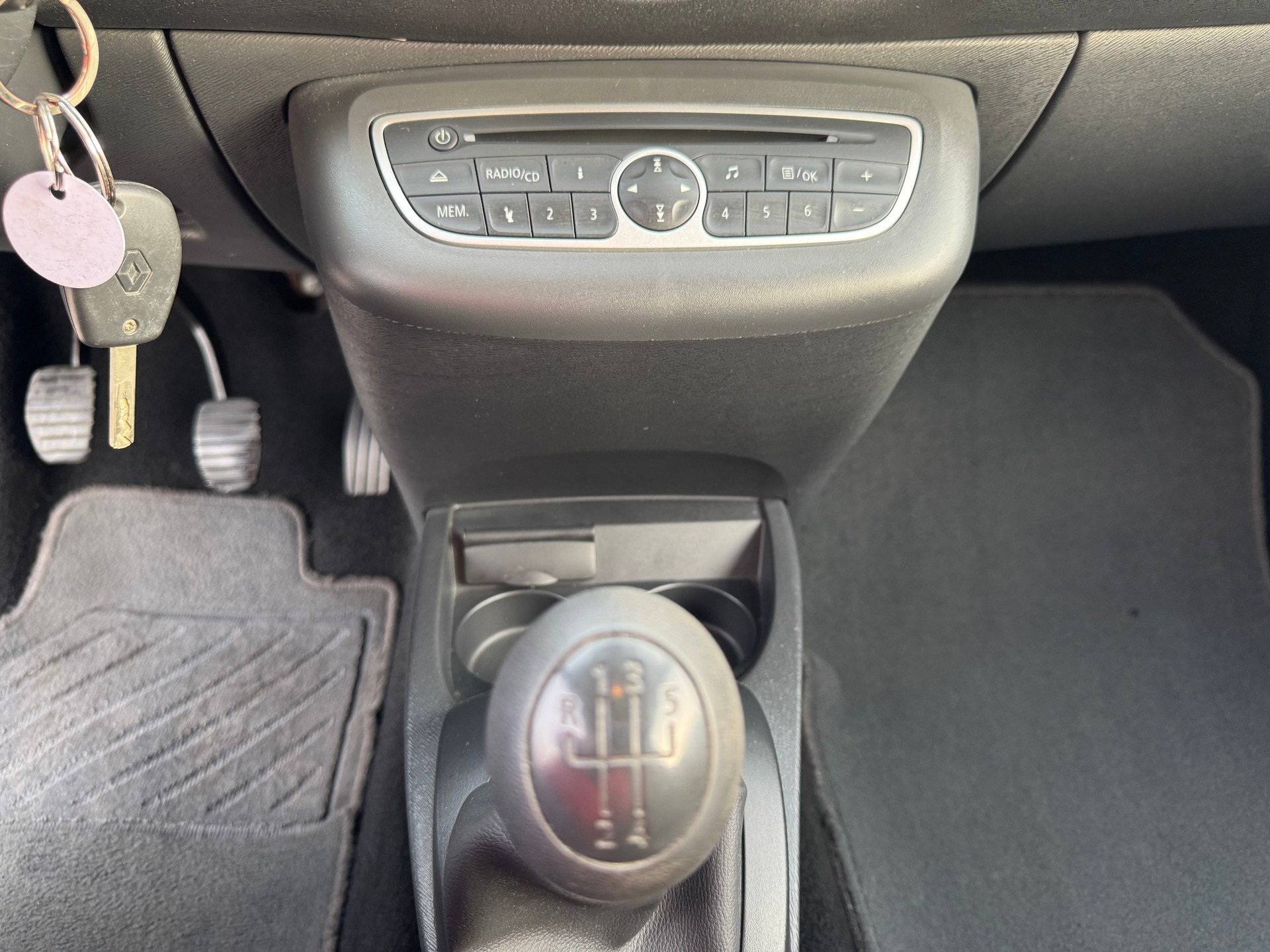 RENAULT Twingo 1.2 16V Dynamique-image-11