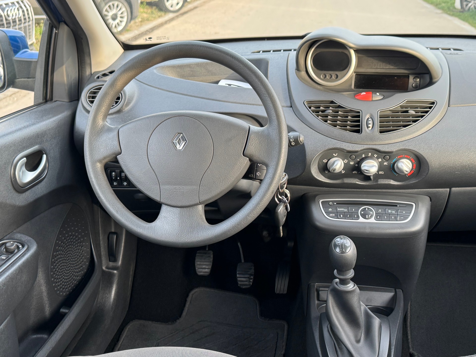 RENAULT Twingo 1.2 16V Dynamique-image-8