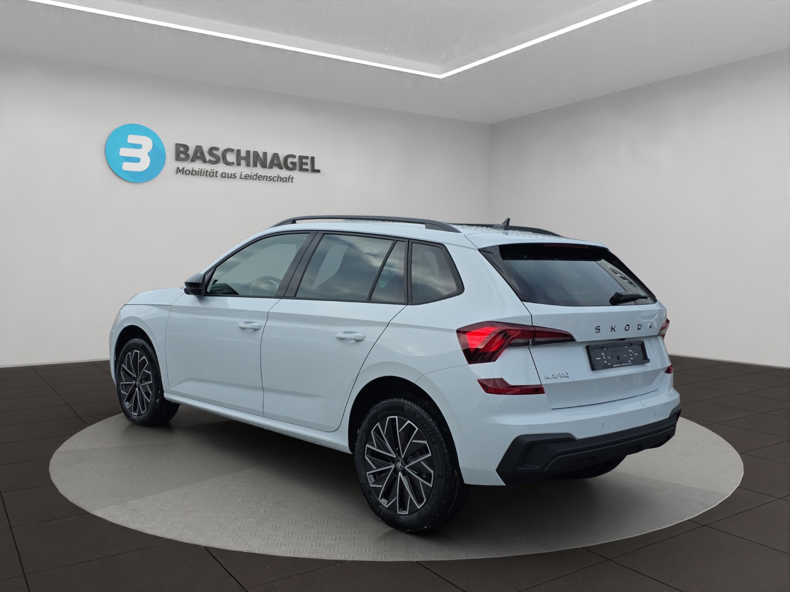 SKODA Kamiq 1.0 TSI Dynamic DSG-image-2