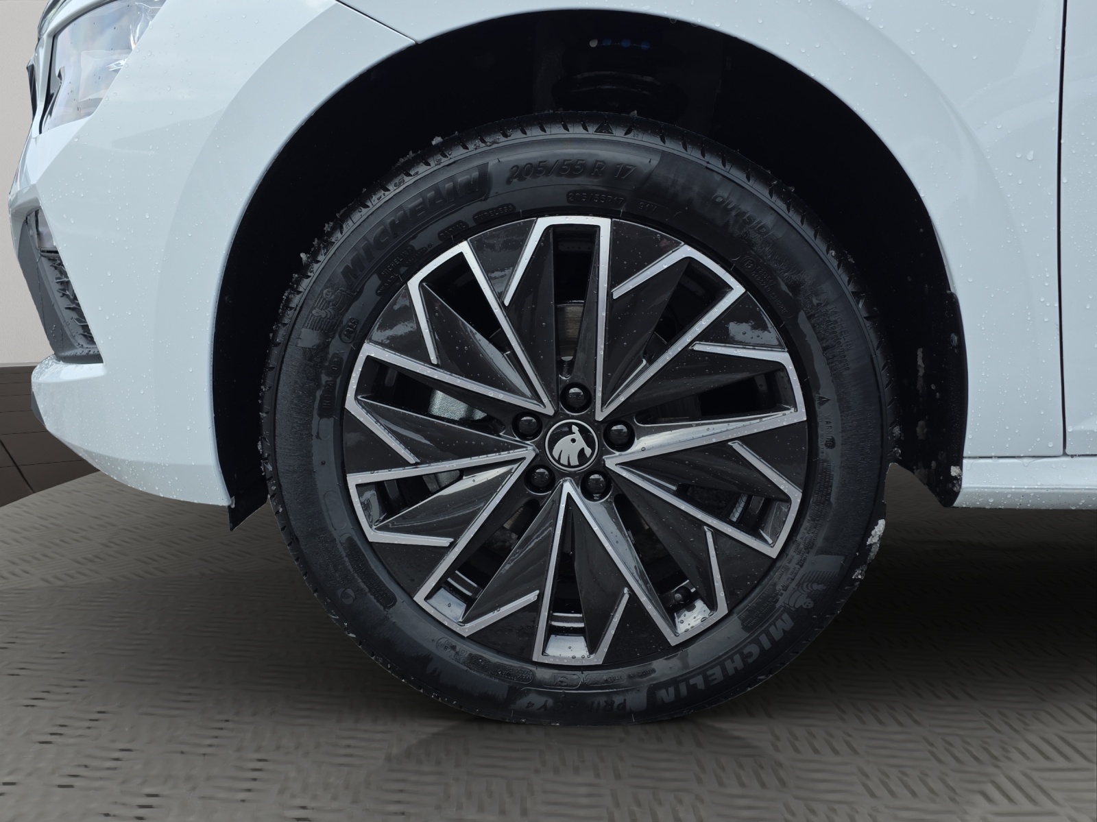 SKODA Kamiq 1.0 TSI Dynamic DSG-image-6