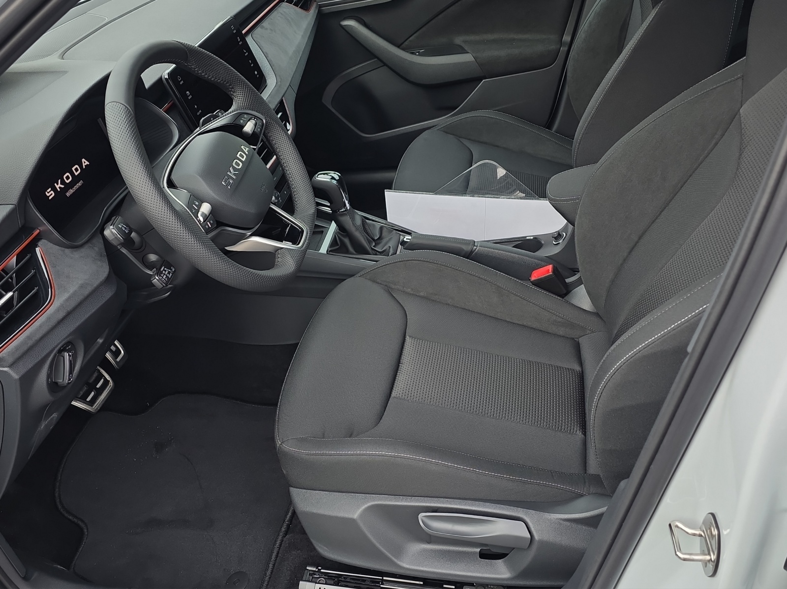 SKODA Kamiq 1.0 TSI Dynamic DSG-image-3