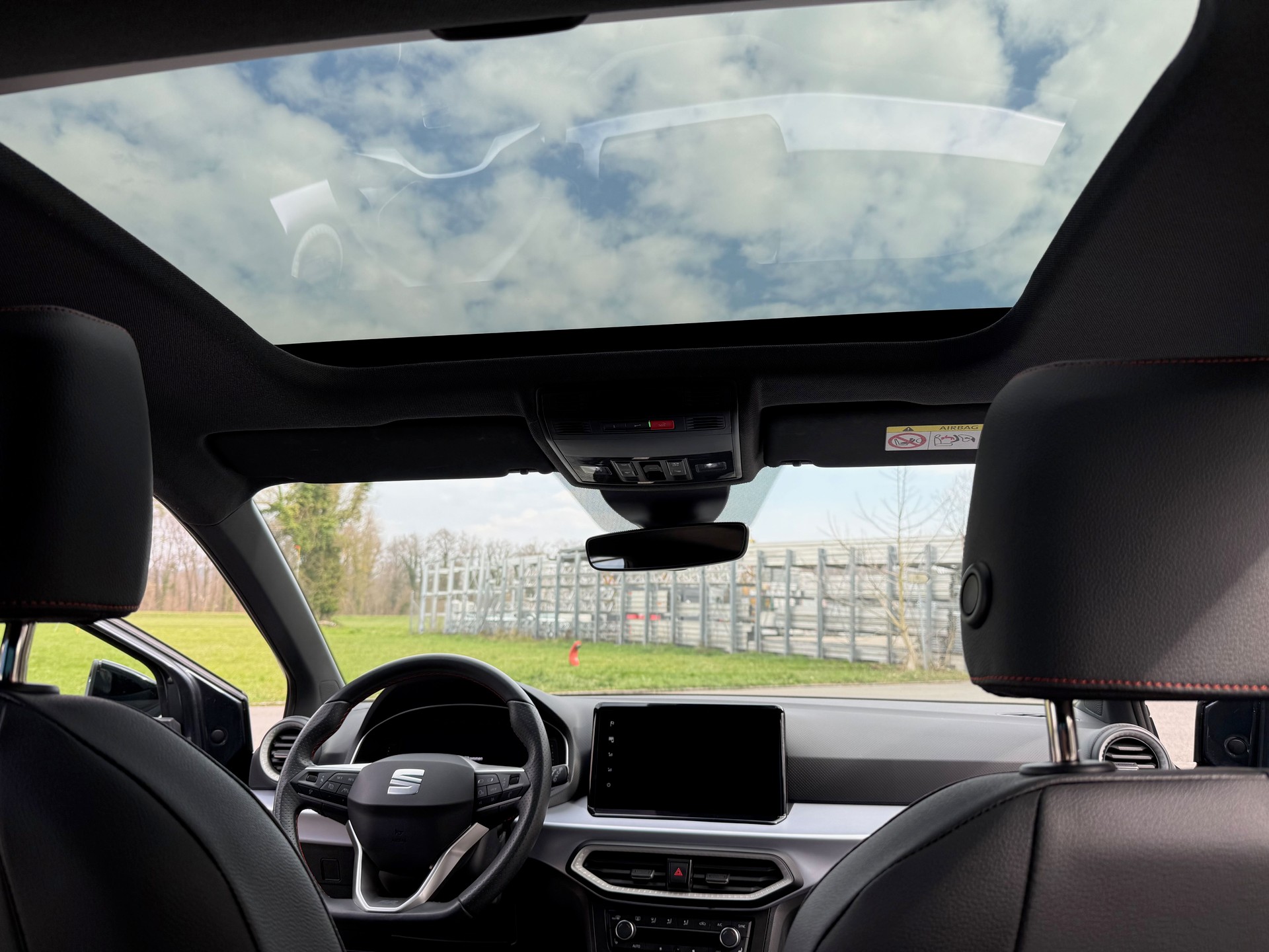 SEAT Ibiza FR DSG | Panorama | ab MFK & Garantie bis 2027 | 8-fach bereift-image-9