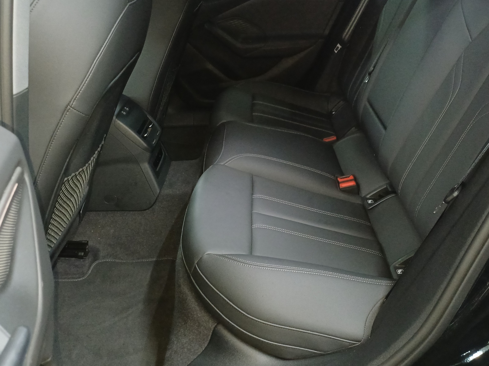 AUDI A5 Limousine TFSI quattro 150 kW S tronic-image-11