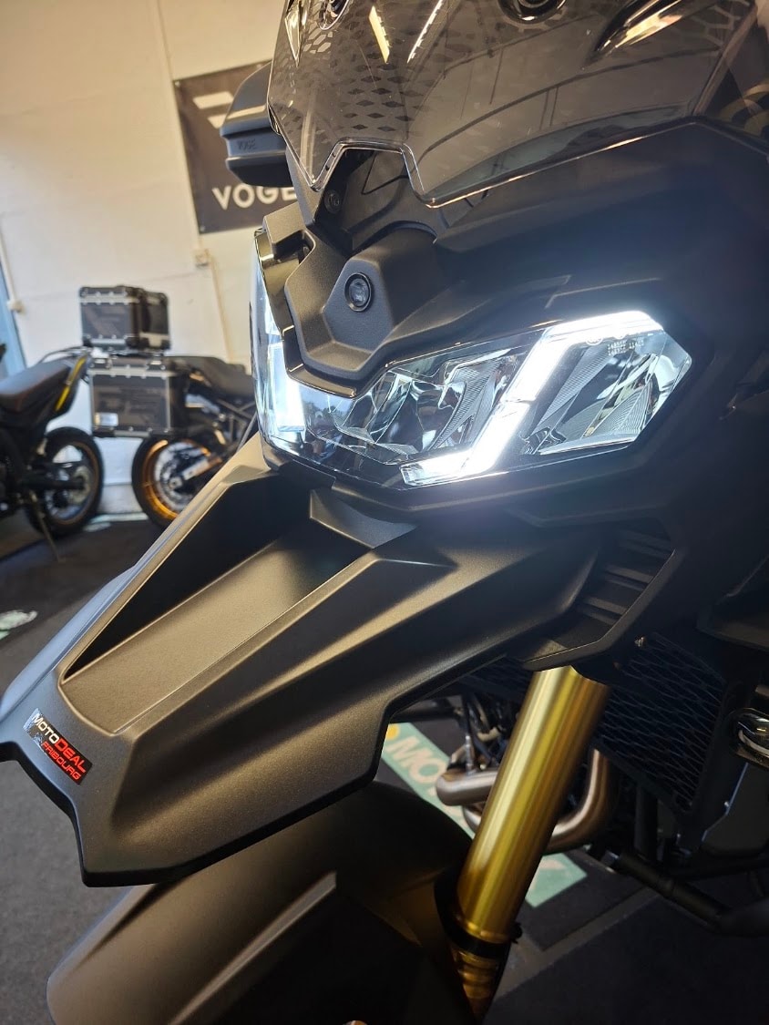 VOGE 900DSX-image-8