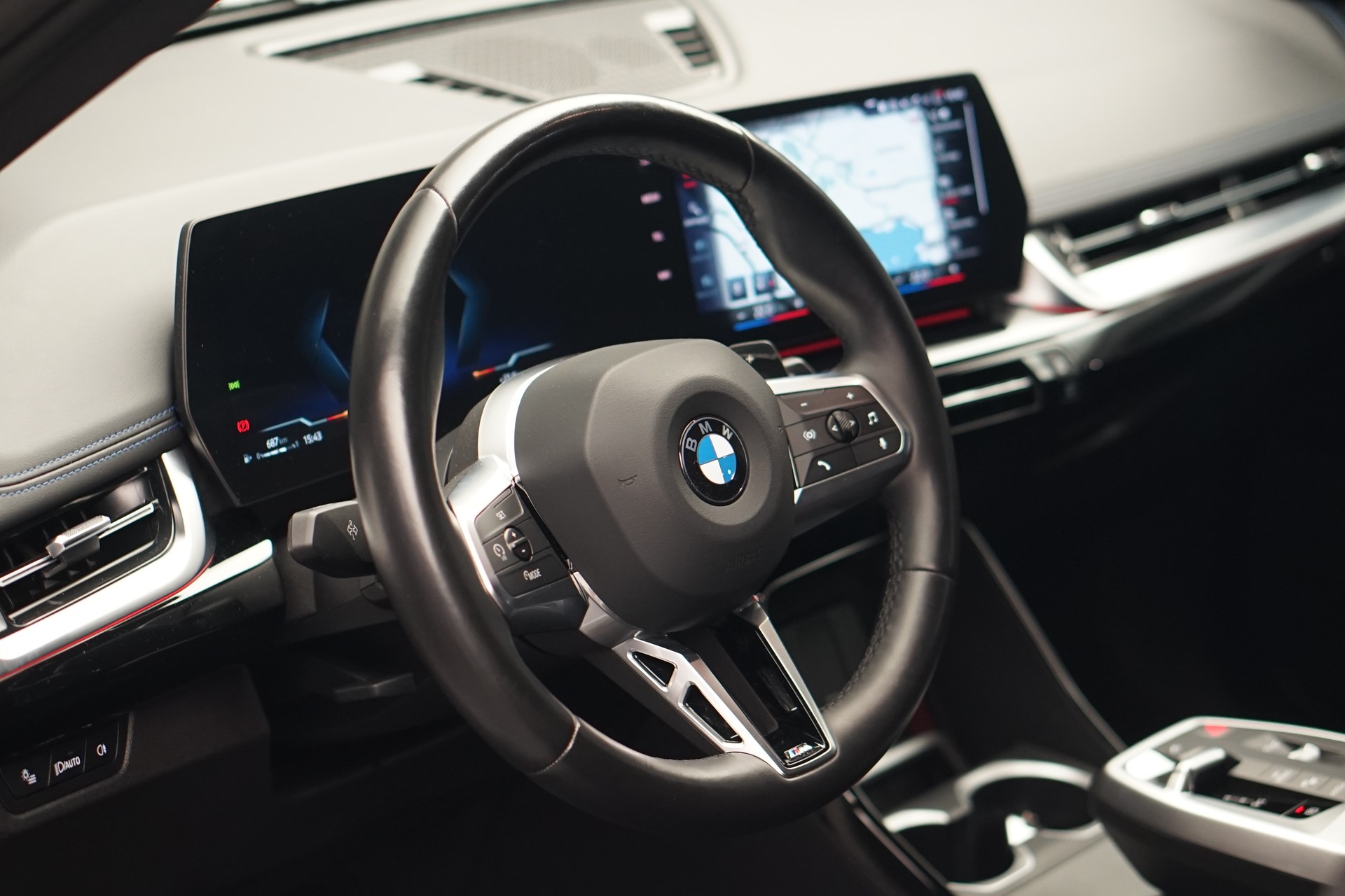 BMW X1 xDrive 23d 48V M Sport *CH-Fahrzeug*-image-16