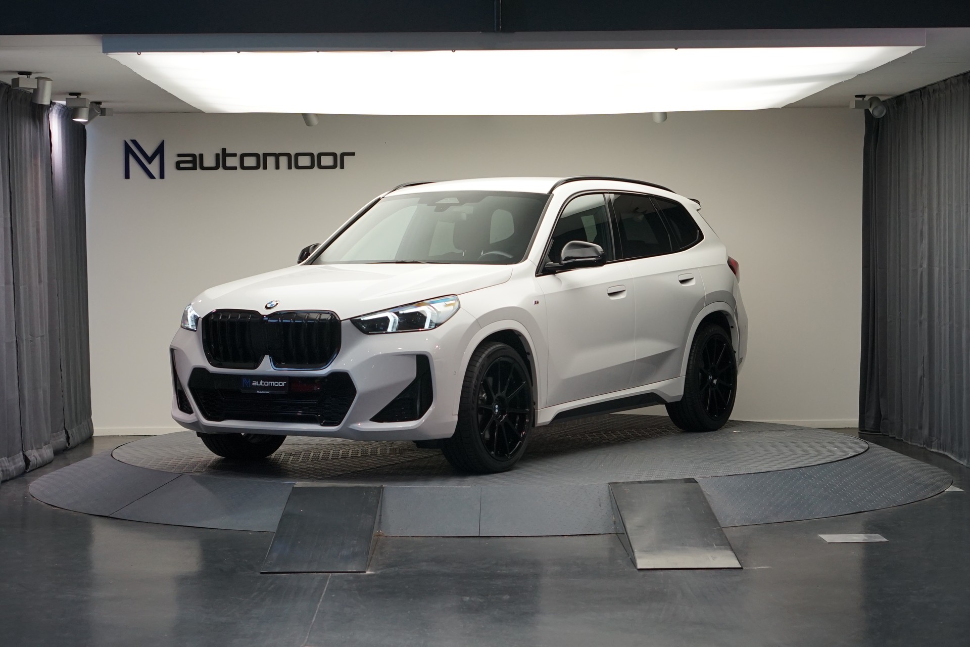 BMW X1 xDrive 23d 48V M Sport *CH-Fahrzeug*