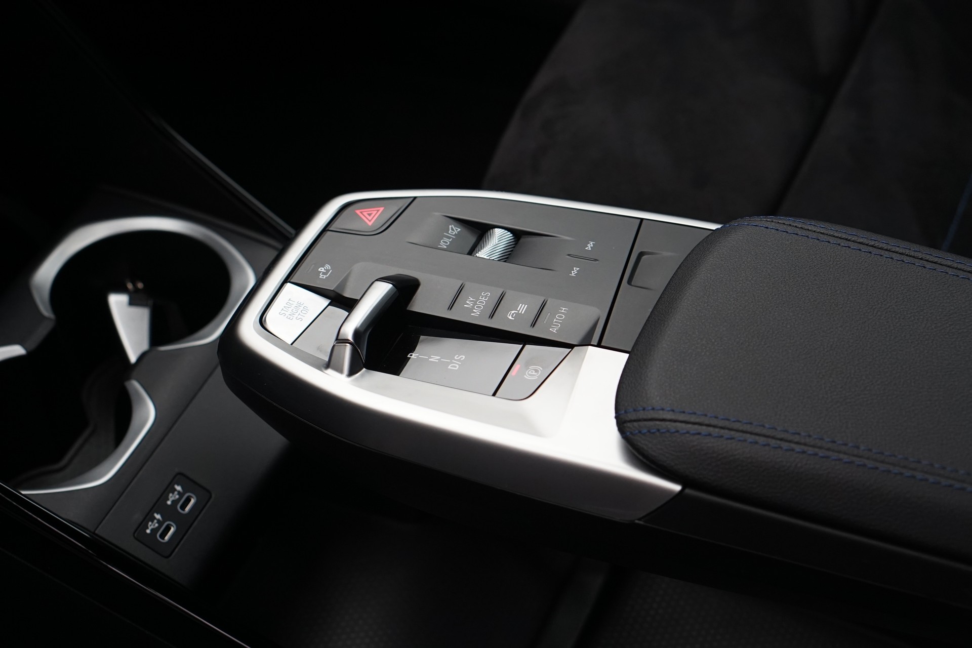BMW X1 xDrive 23d 48V M Sport *CH-Fahrzeug*-image-17
