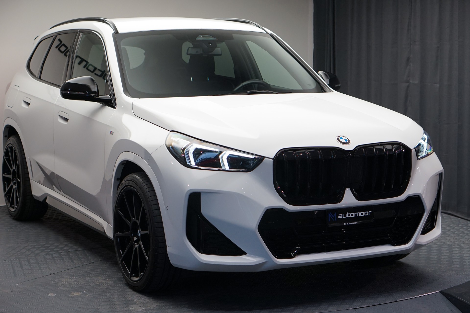 BMW X1 xDrive 23d 48V M Sport *CH-Fahrzeug*-image-54