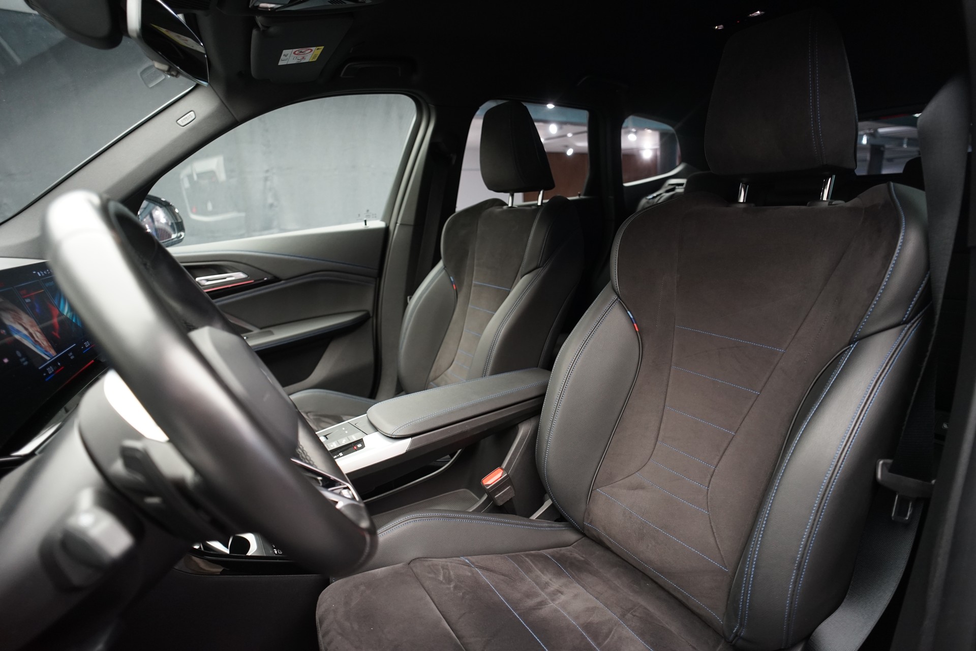 BMW X1 xDrive 23d 48V M Sport *CH-Fahrzeug*-image-11
