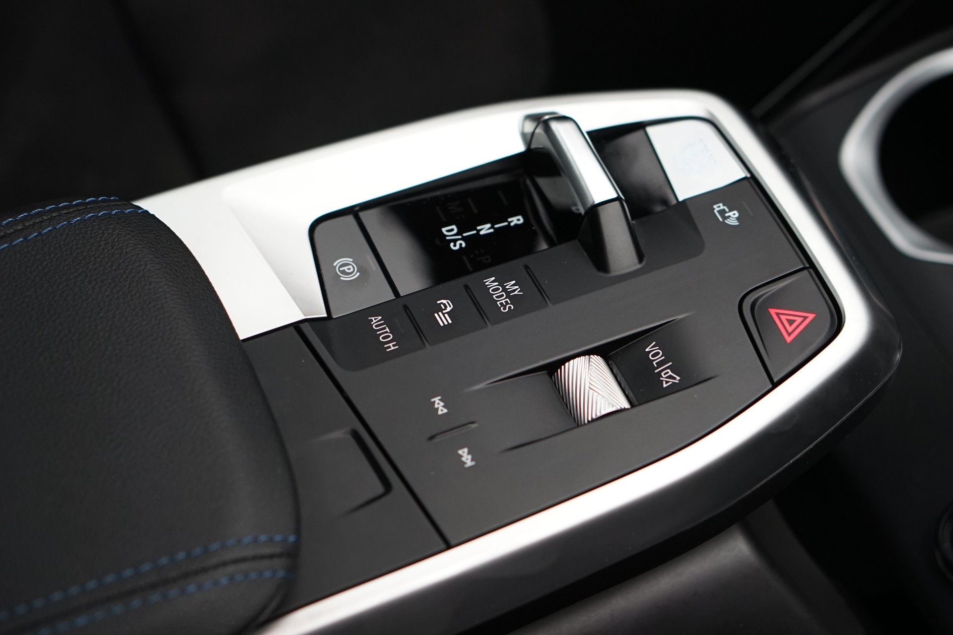 BMW X1 xDrive 23d 48V M Sport *CH-Fahrzeug*-image-18