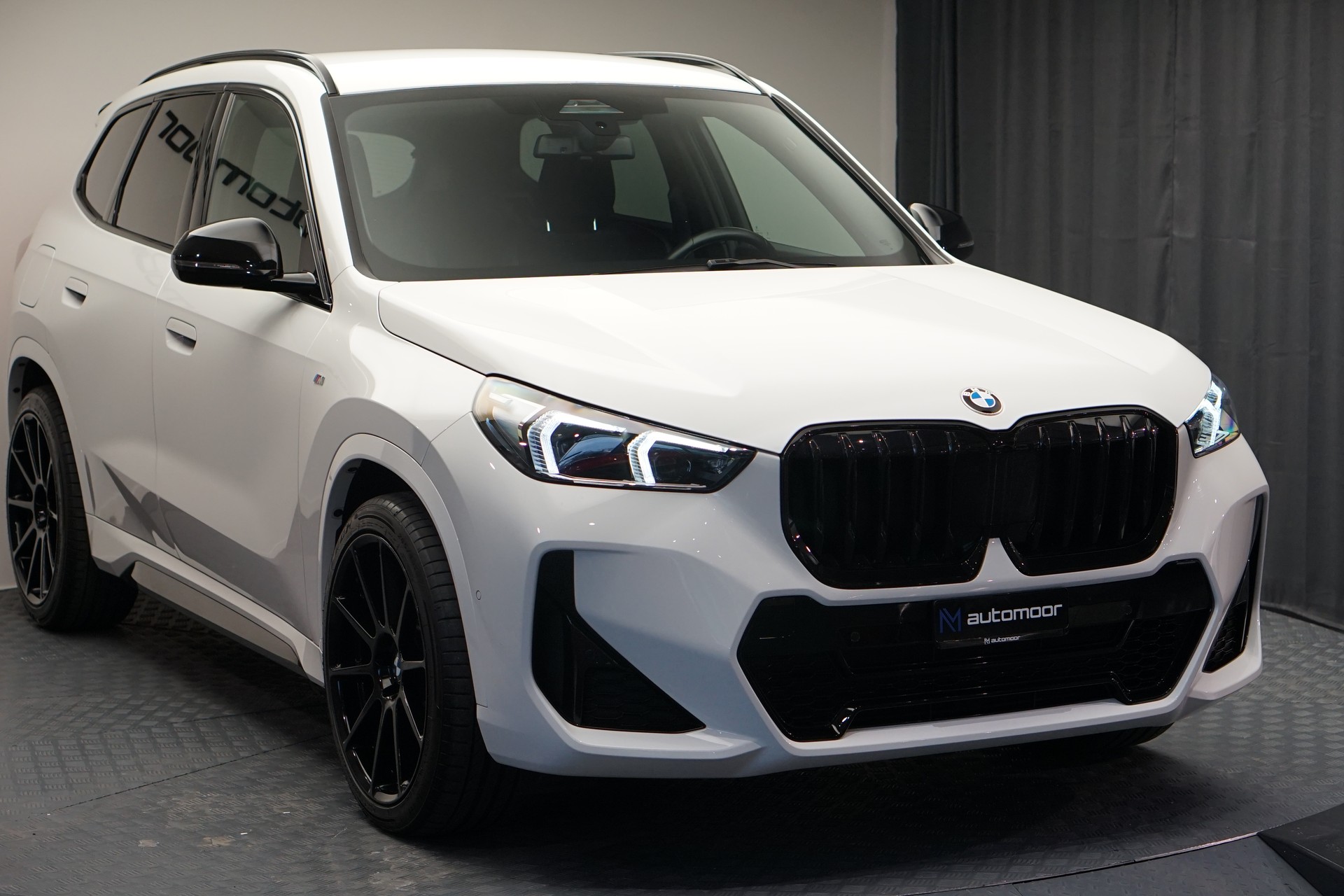 BMW X1 xDrive 23d 48V M Sport *CH-Fahrzeug*-image-51