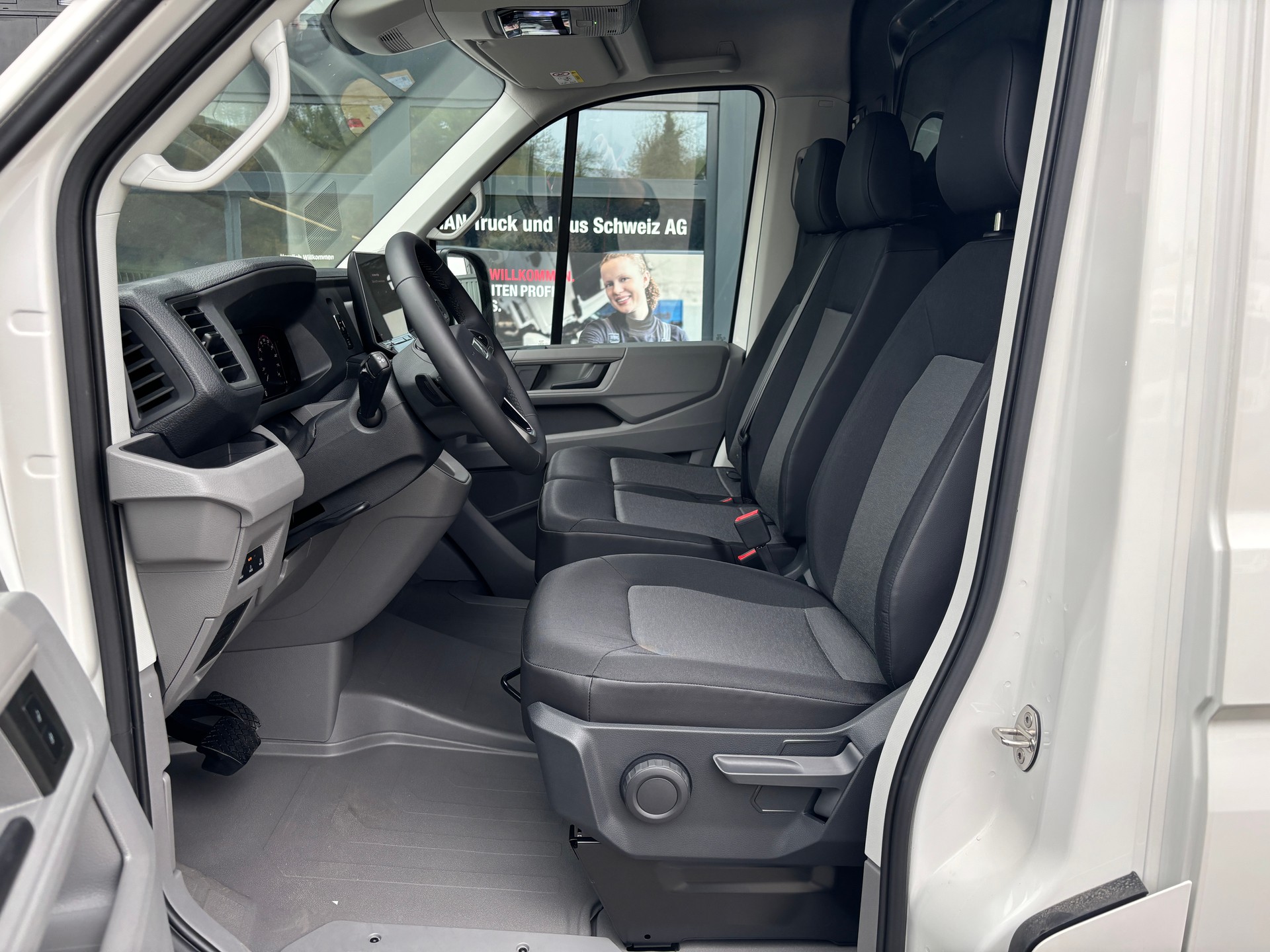 MAN TGE 3.140 Aut. Kasten Normaldach-showroom-element-3
