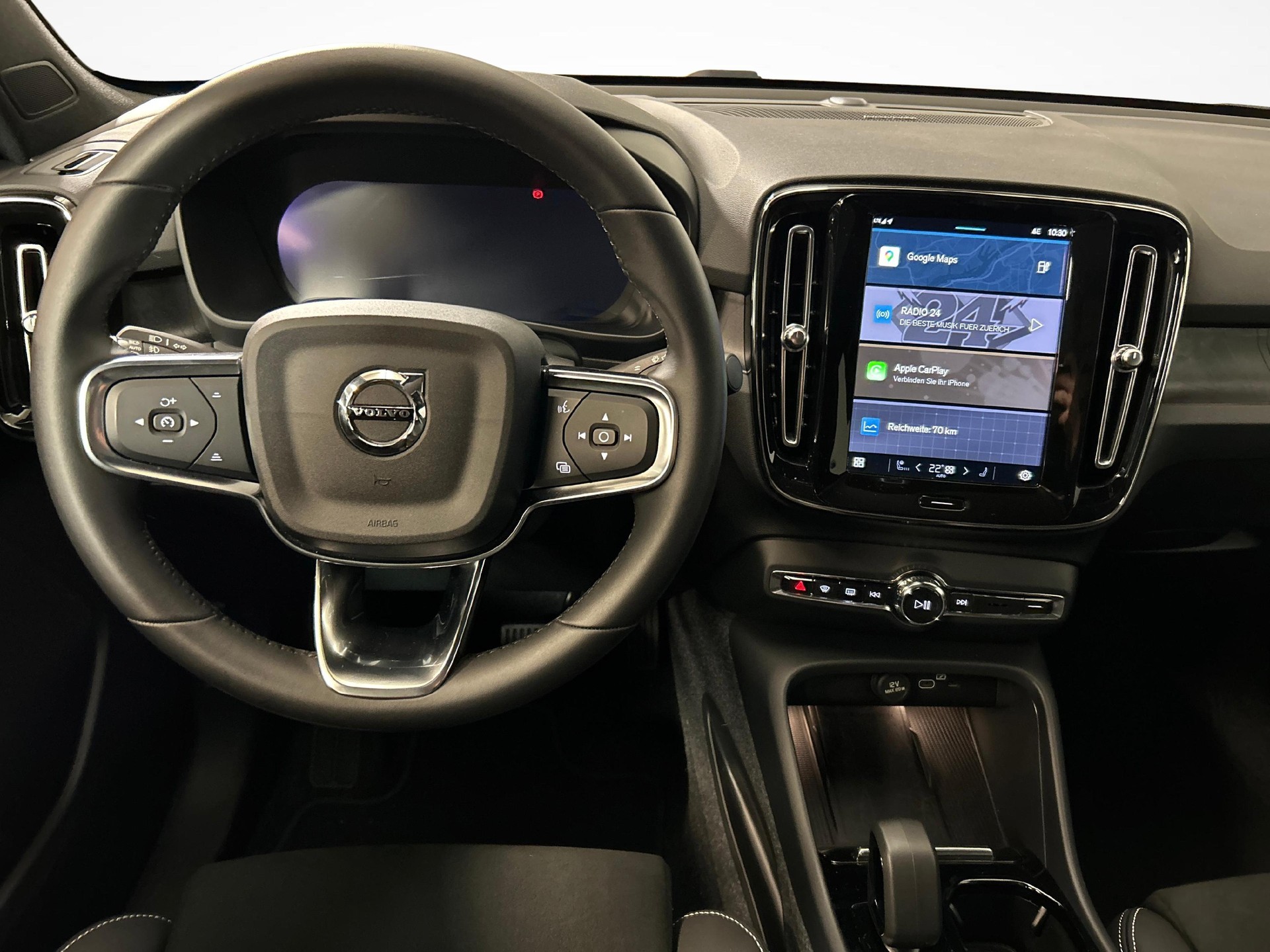 VOLVO C40 P8 Twin Recharge Ultimate AWD-image-6