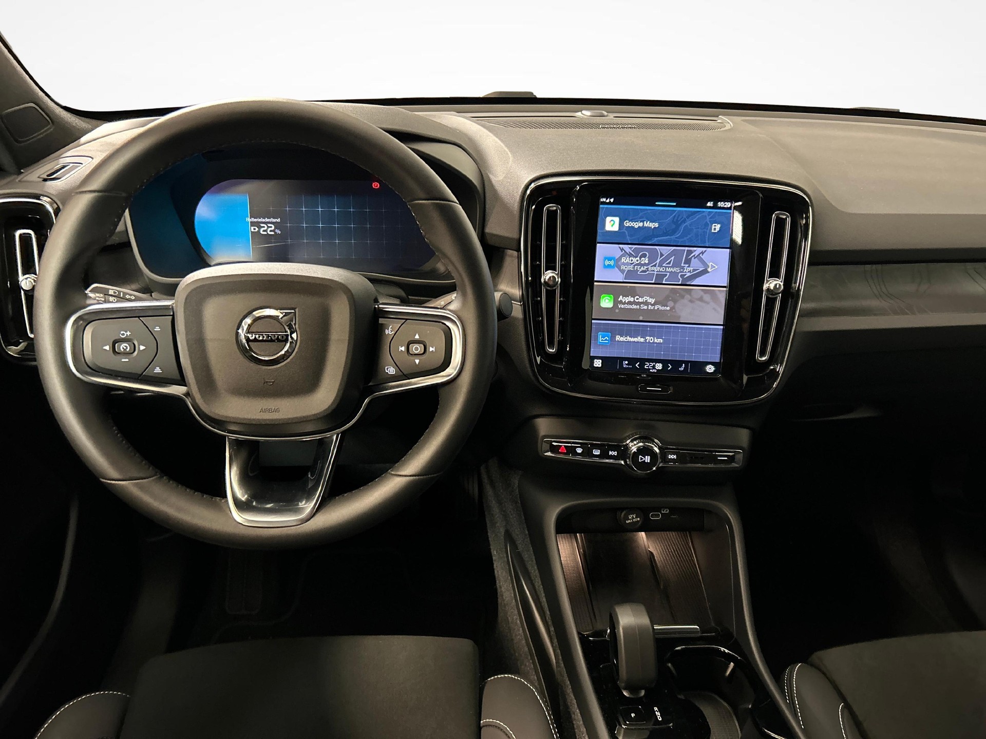 VOLVO C40 P8 Twin Recharge Ultimate AWD-image-7