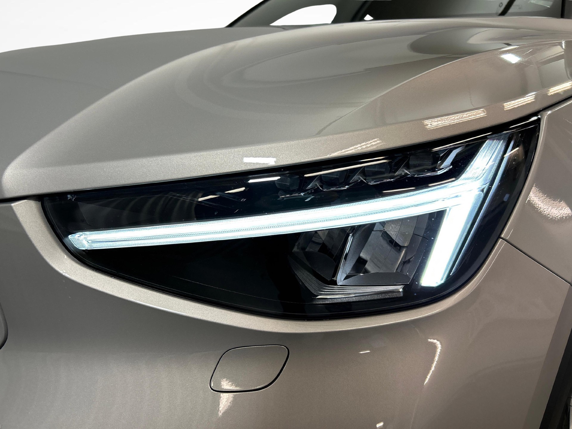 VOLVO C40 P8 Twin Recharge Ultimate AWD-image-17