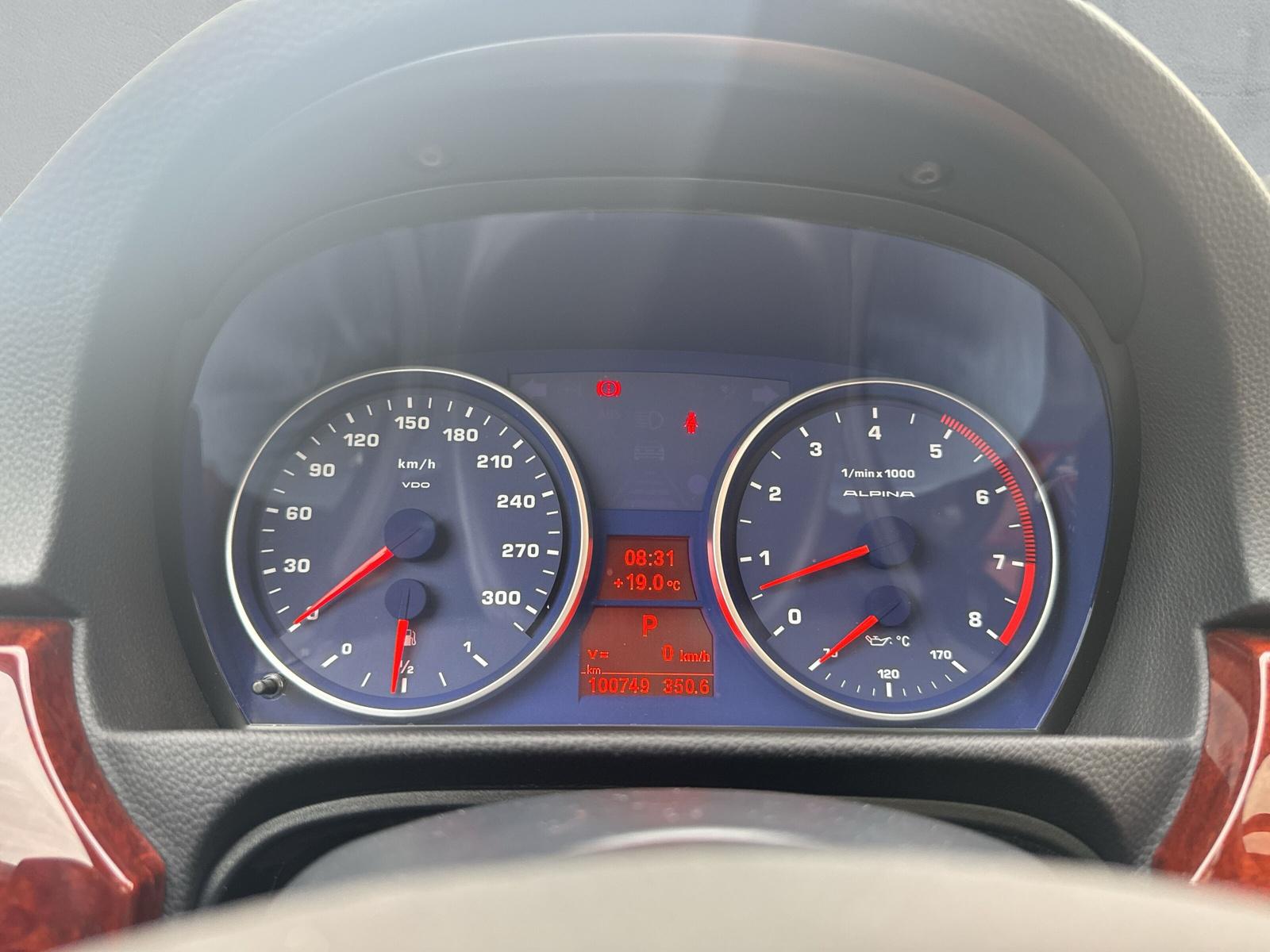BMW-ALPINA B3 Touring 3.0 Biturbo 4x4 (CH) AHK 1.8T-image-18