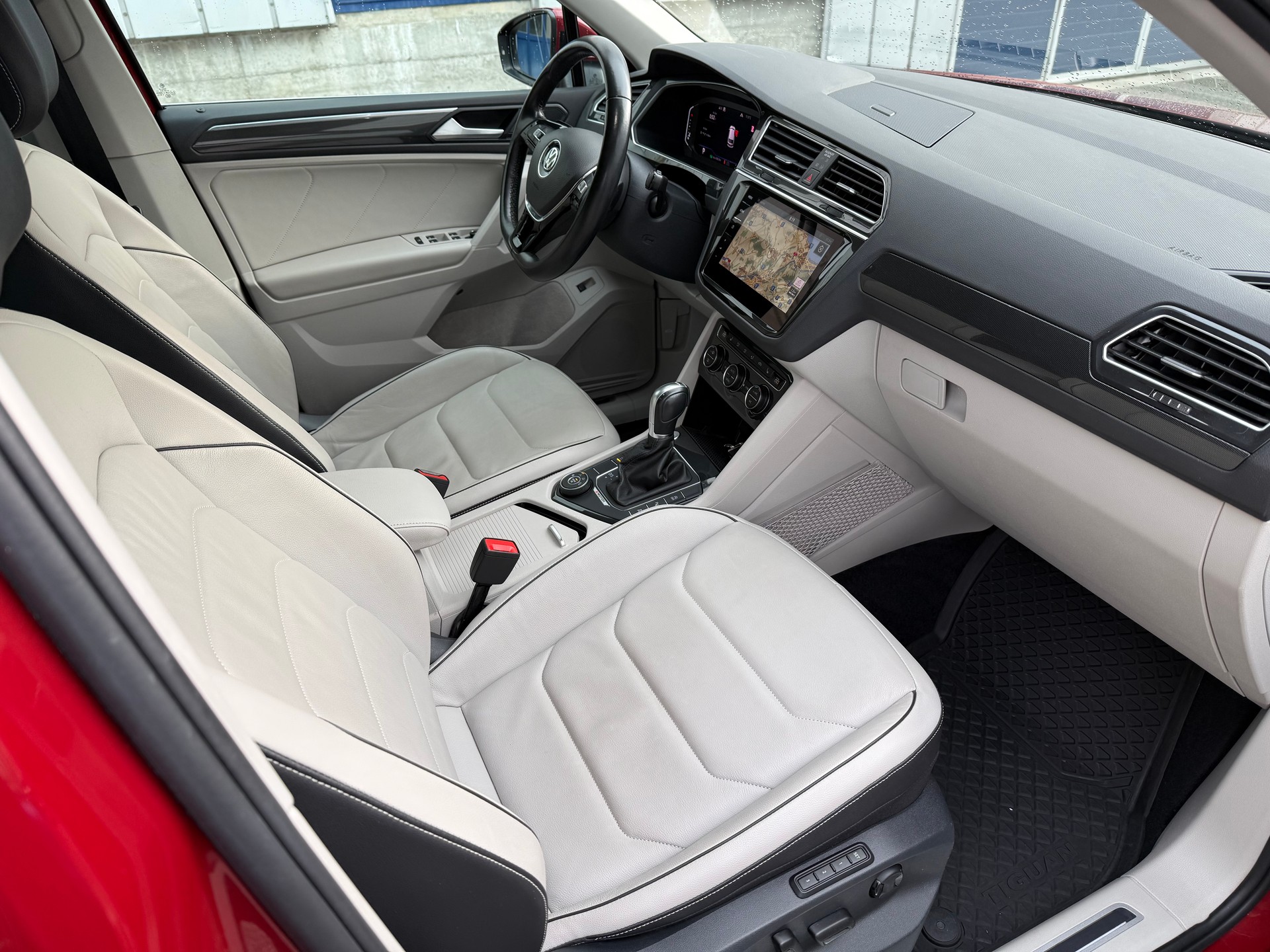 VW Tiguan 2.0 TDI SCR Highline 4Motion DSG-image-10