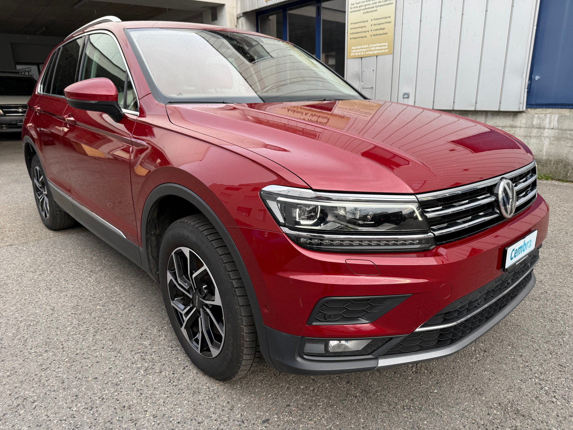 VW Tiguan 2.0 TDI SCR Highline 4Motion DSG-image-2
