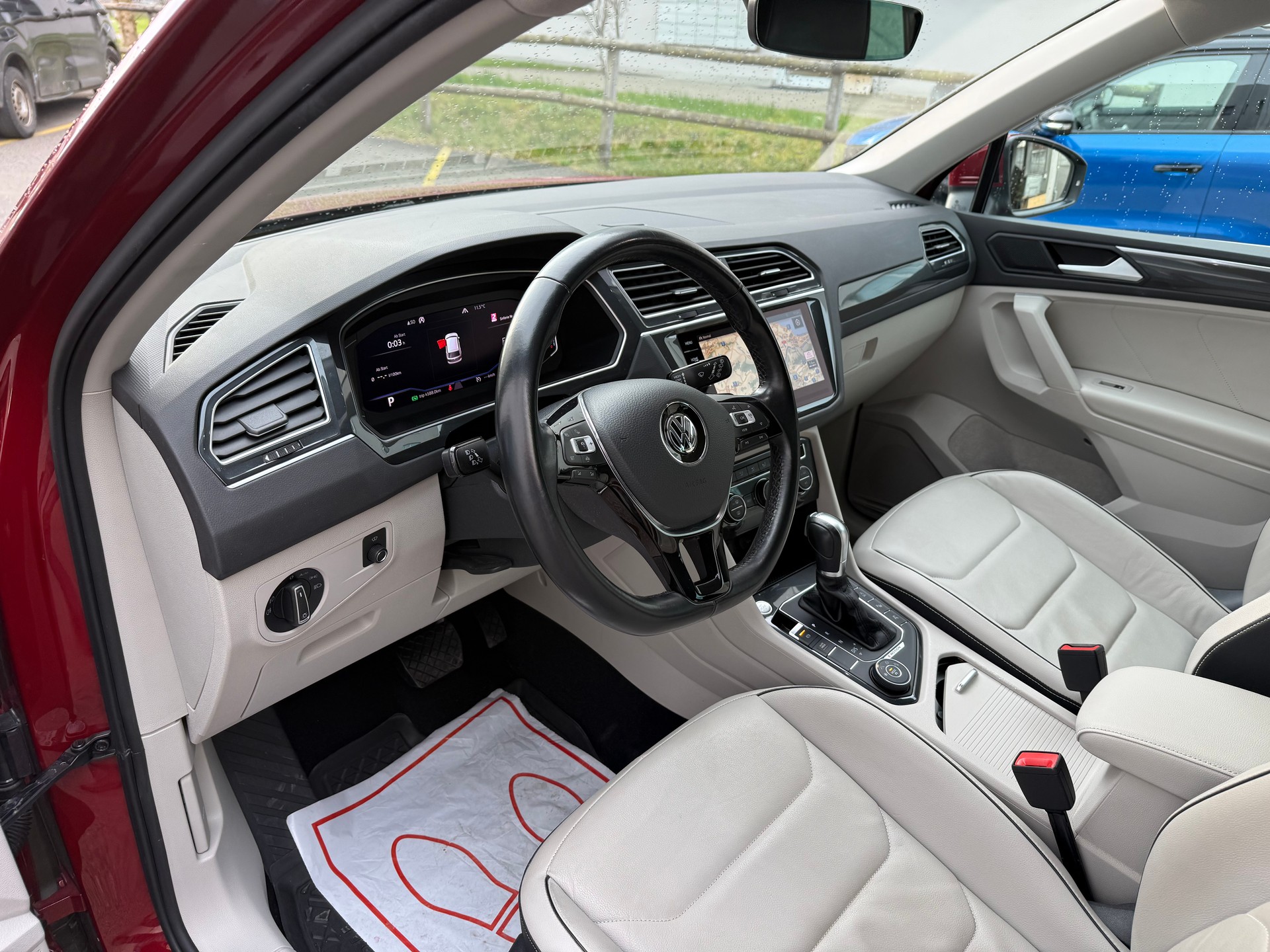VW Tiguan 2.0 TDI SCR Highline 4Motion DSG-image-14