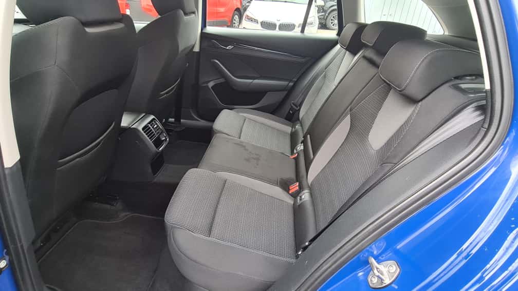 SKODA Octavia Combi 2.0 TDI DSG Ambition ** Gr-Navi ** Sitzheizung ** ACC ** PDC ** Virtual Cockpit ** Neues Modell 2023 **-image-11