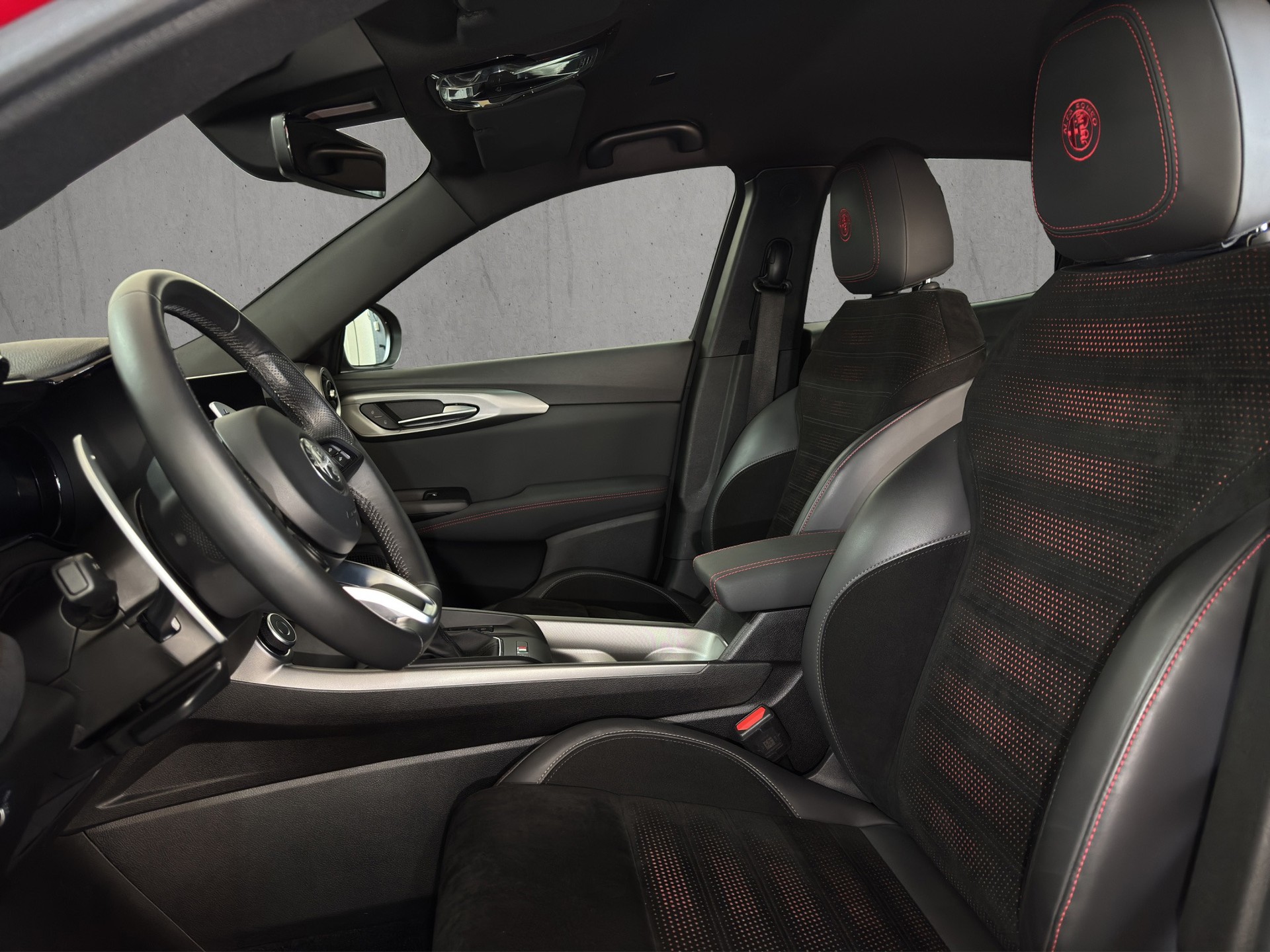 ALFA ROMEO Tonale 1.5 48V Hybrid Veloce "ADAS Pack-RF.-Kamera-Leder Alcantara"-image-7