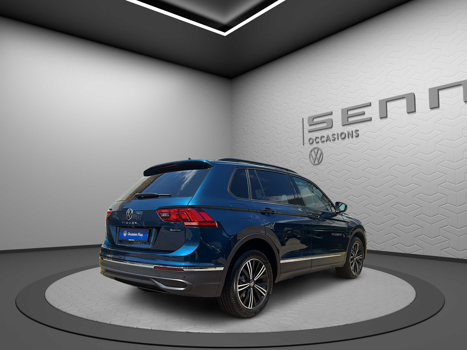VW Tiguan 2.0TSI Life 4Motion DSG-image-5