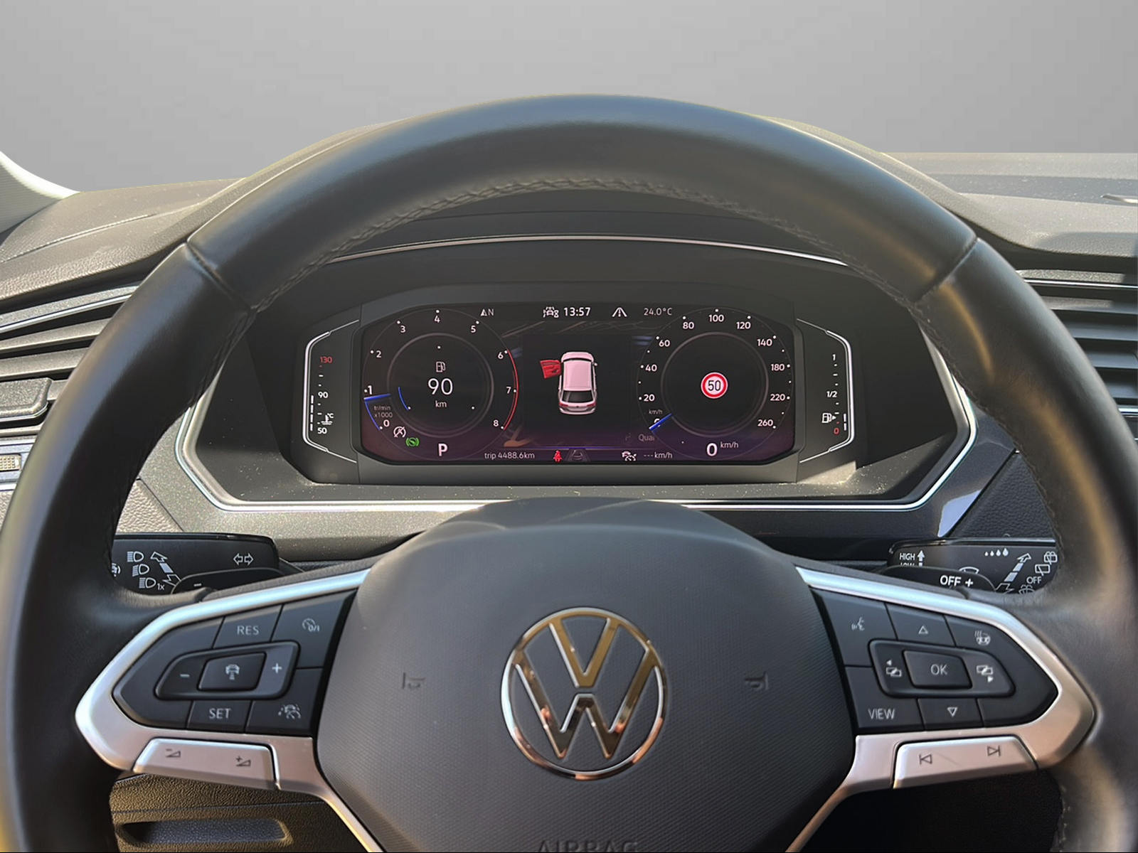 VW Tiguan 2.0TSI Life 4Motion DSG-image-13