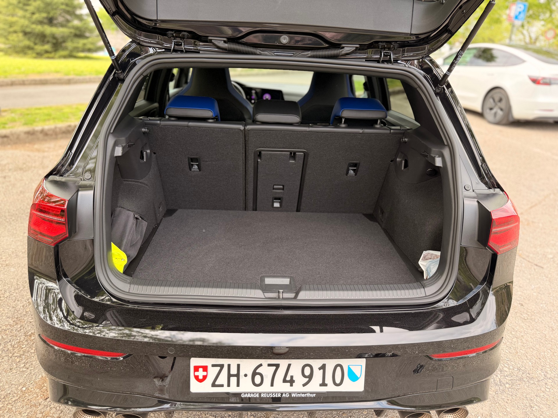 VW 8 R Top ausgestattet mit Garantie-image-8