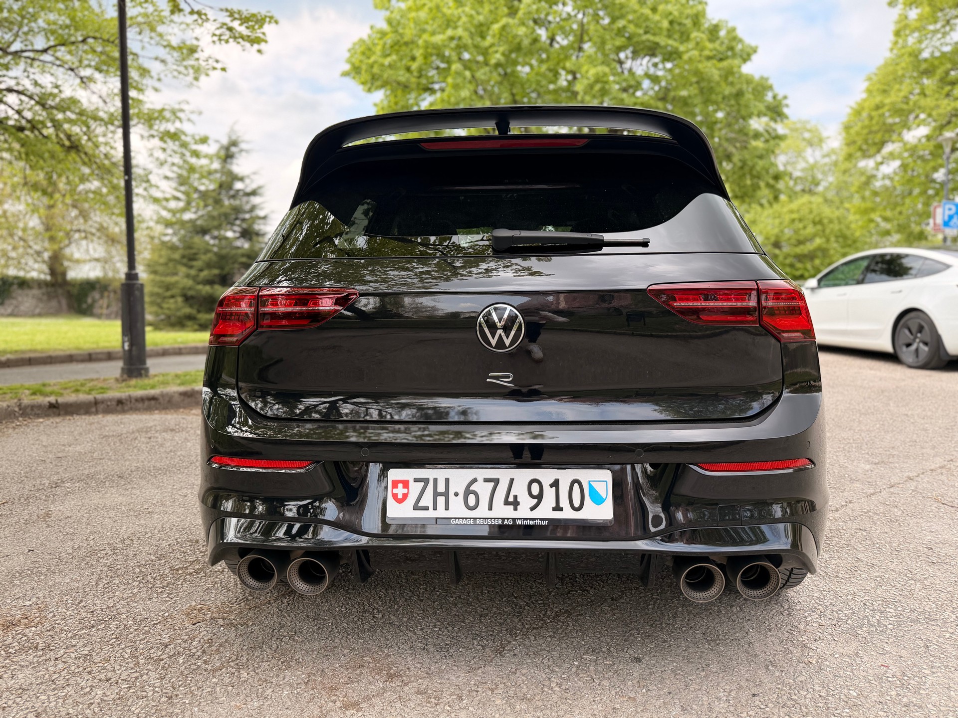 VW 8 R Top ausgestattet mit Garantie-image-2