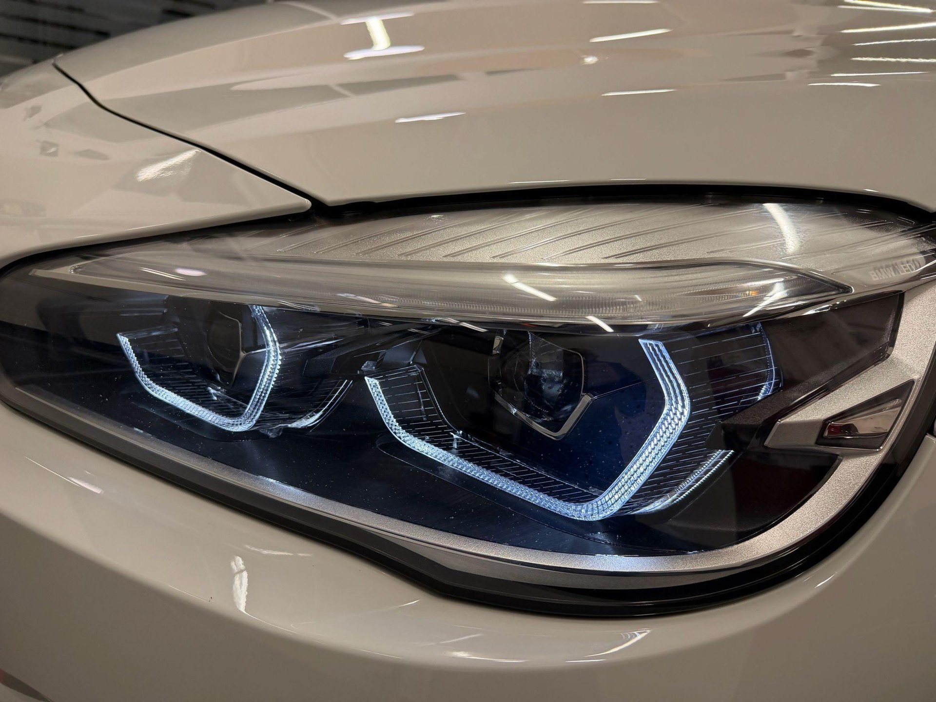BMW 218d xDrive Gran Tourer-image-7