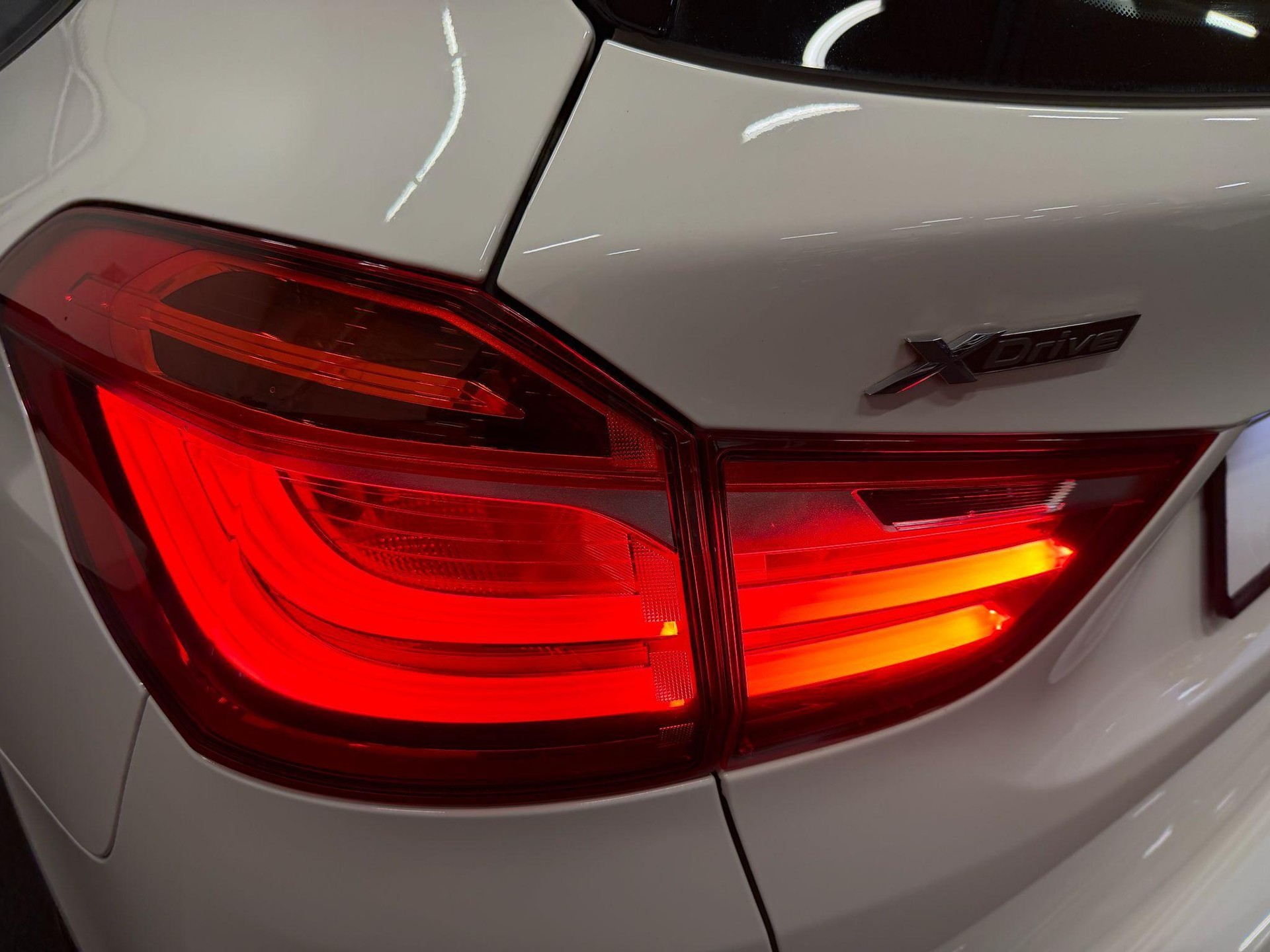 BMW 218d xDrive Gran Tourer-image-8